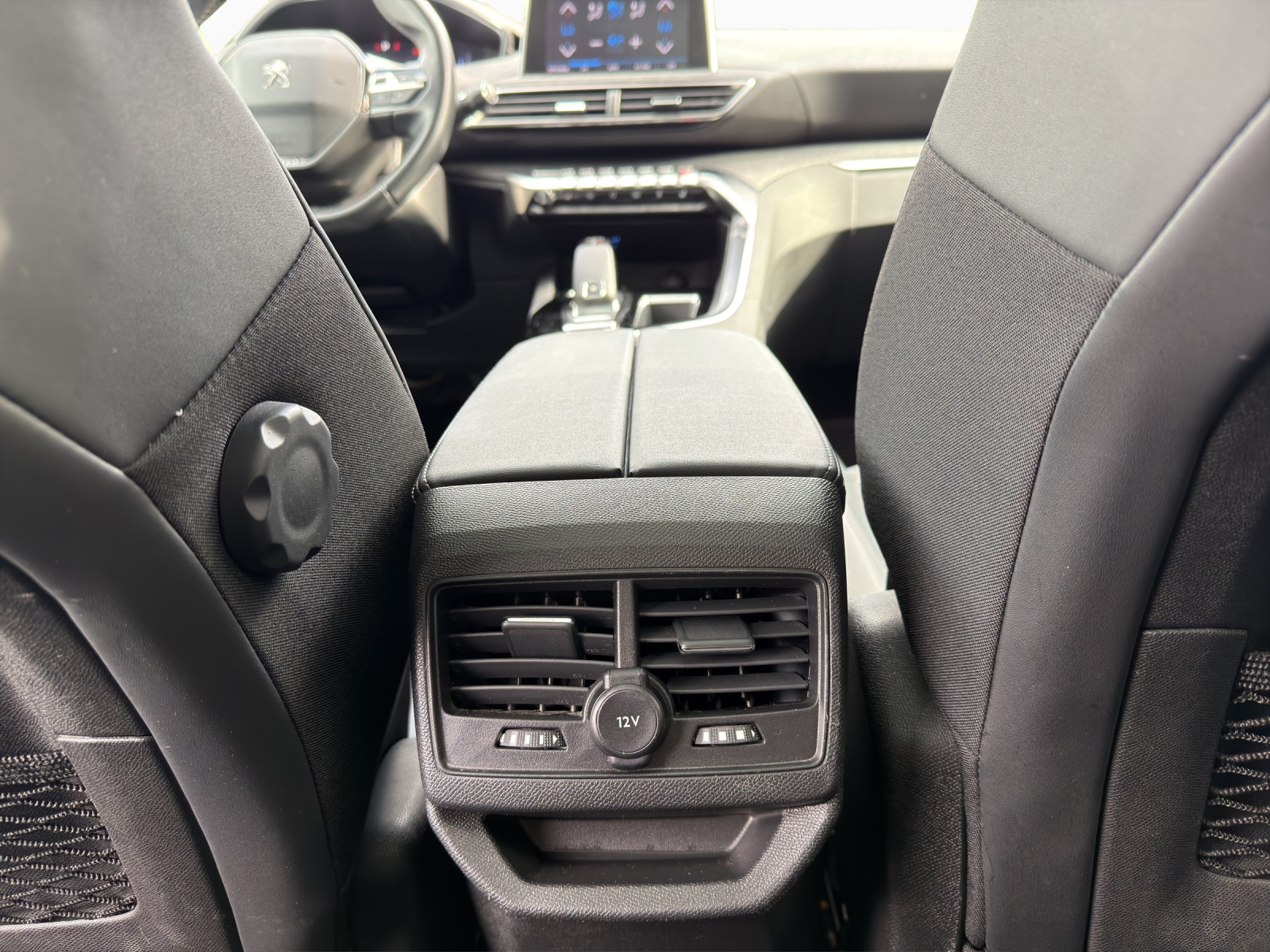 PEUGEOT 3008 1.2 PureTech Allure EAT-image-13