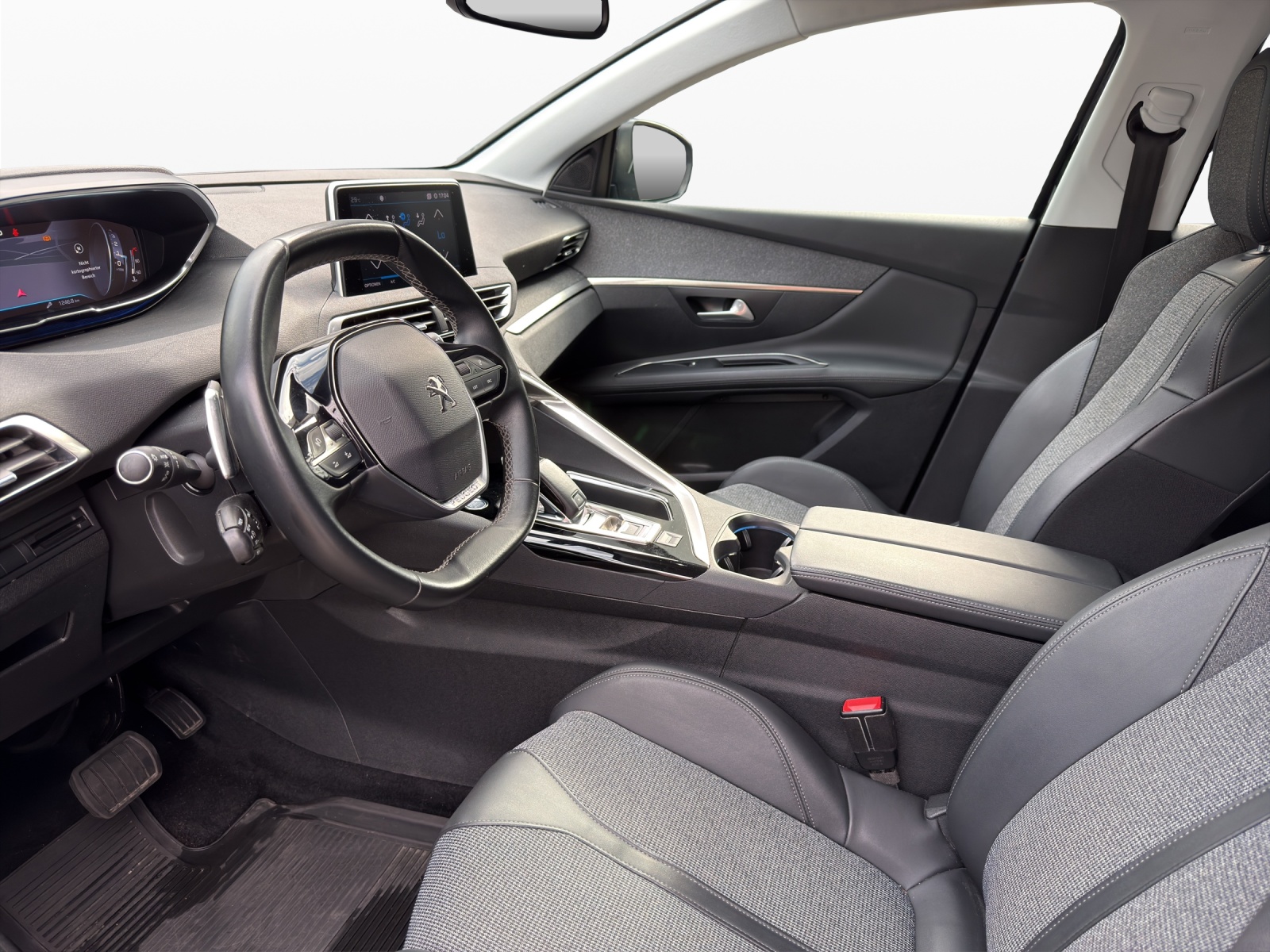 PEUGEOT 3008 1.2 PureTech Allure EAT-image-8