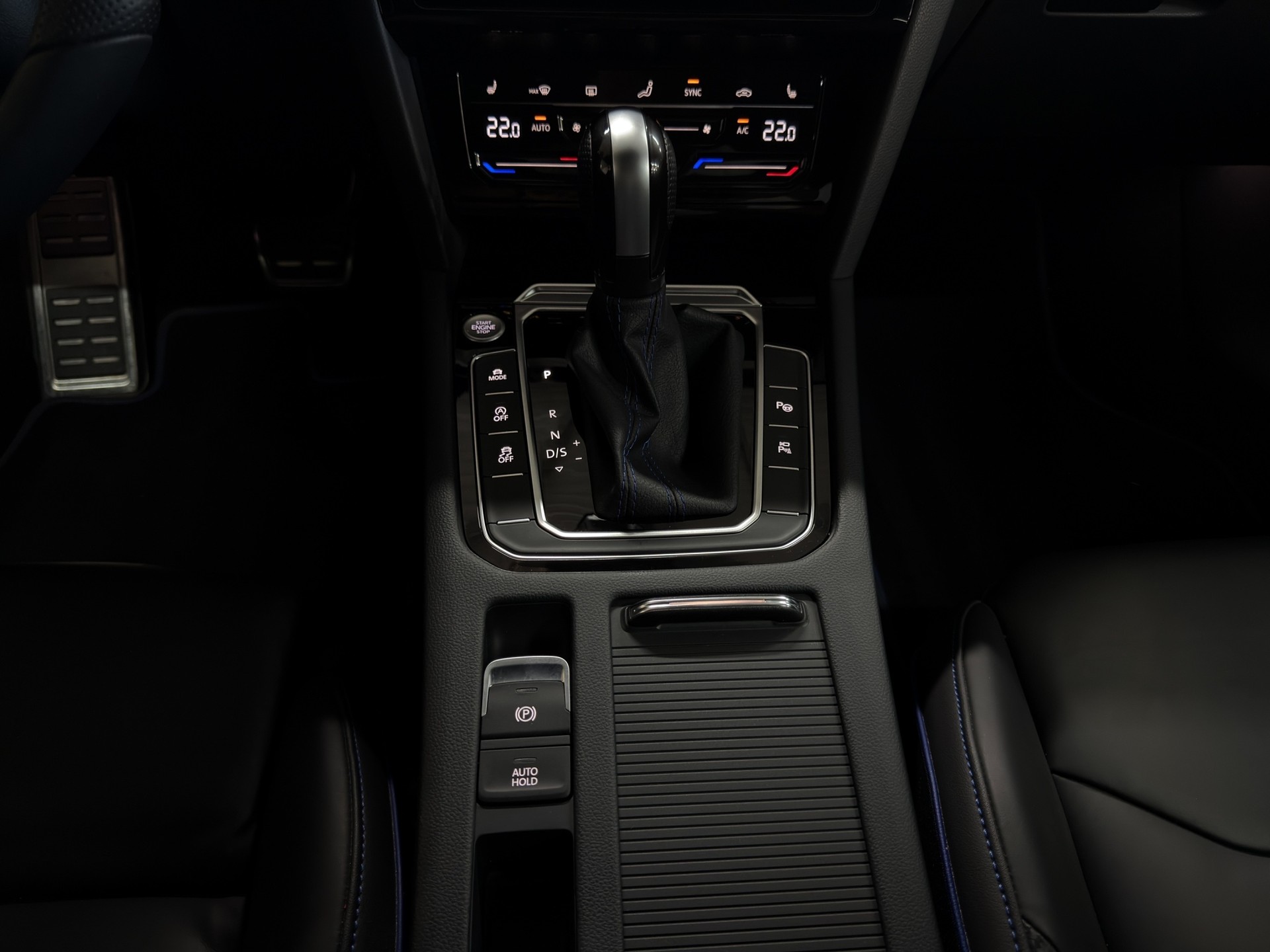 VW Arteon SB 2.0 TSI R-Line 4Motion DSG-image-17