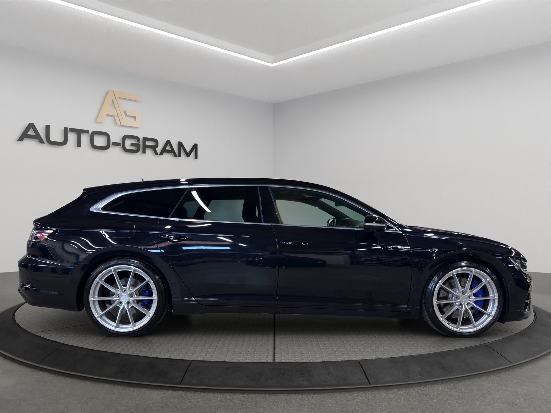 VW Arteon SB 2.0 TSI R-Line 4Motion DSG-image-5