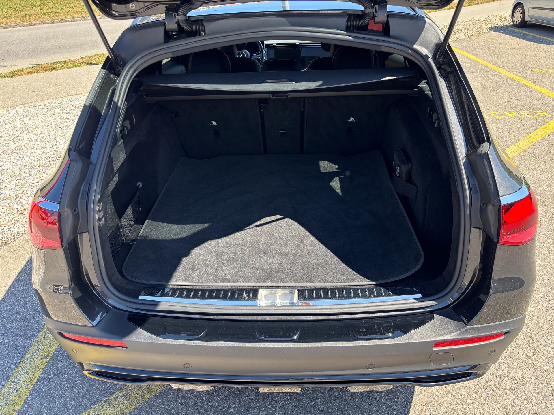 MERCEDES-BENZ E 220d All-Terrain 4Matic 9G-Tronic-image-13