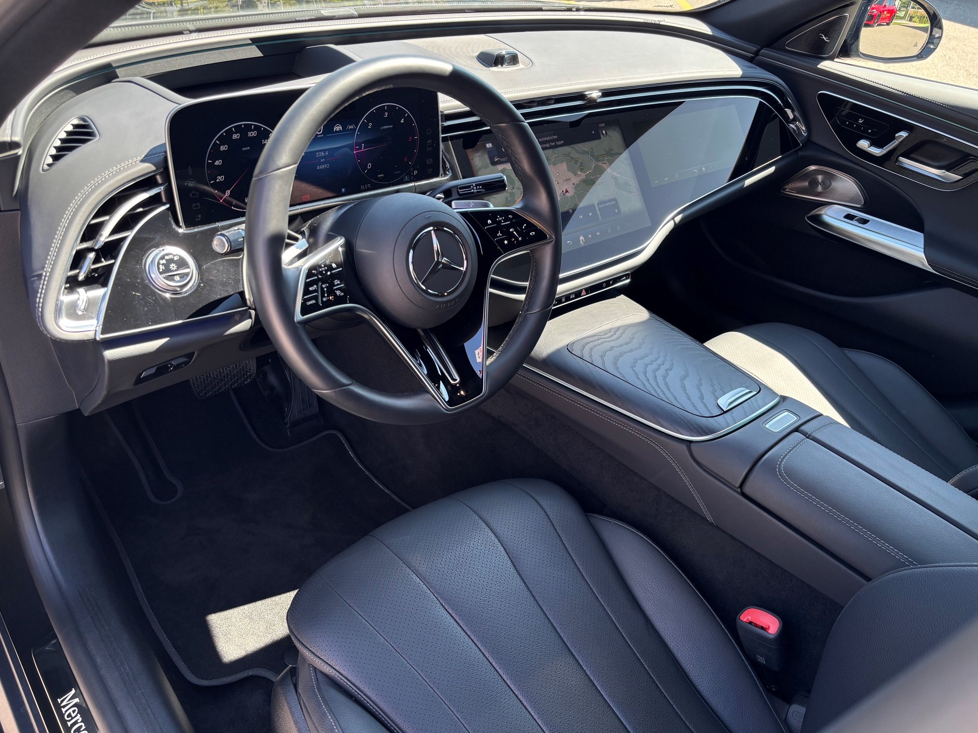 MERCEDES-BENZ E 220d All-Terrain 4Matic 9G-Tronic-image-7