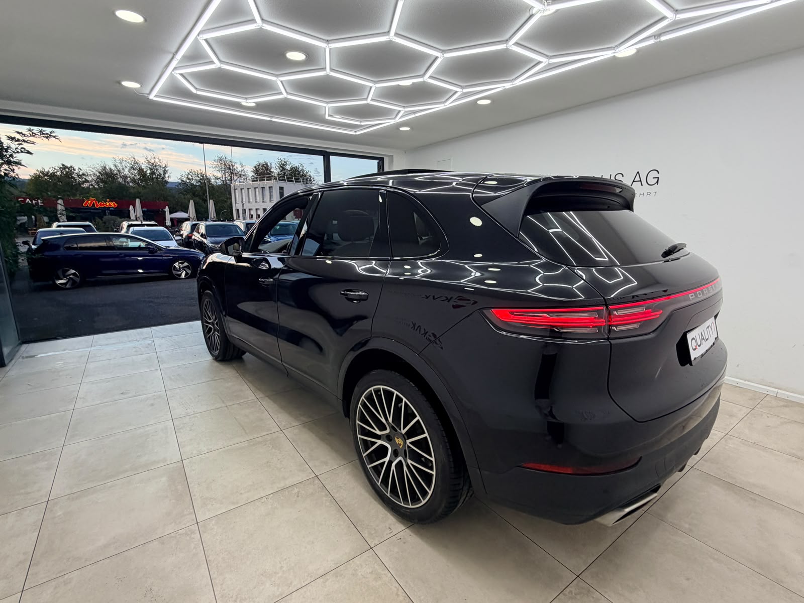 PORSCHE Cayenne V6 3.0 | Vollaustattung | CH-Fahrzeug | Panorama |-image-6
