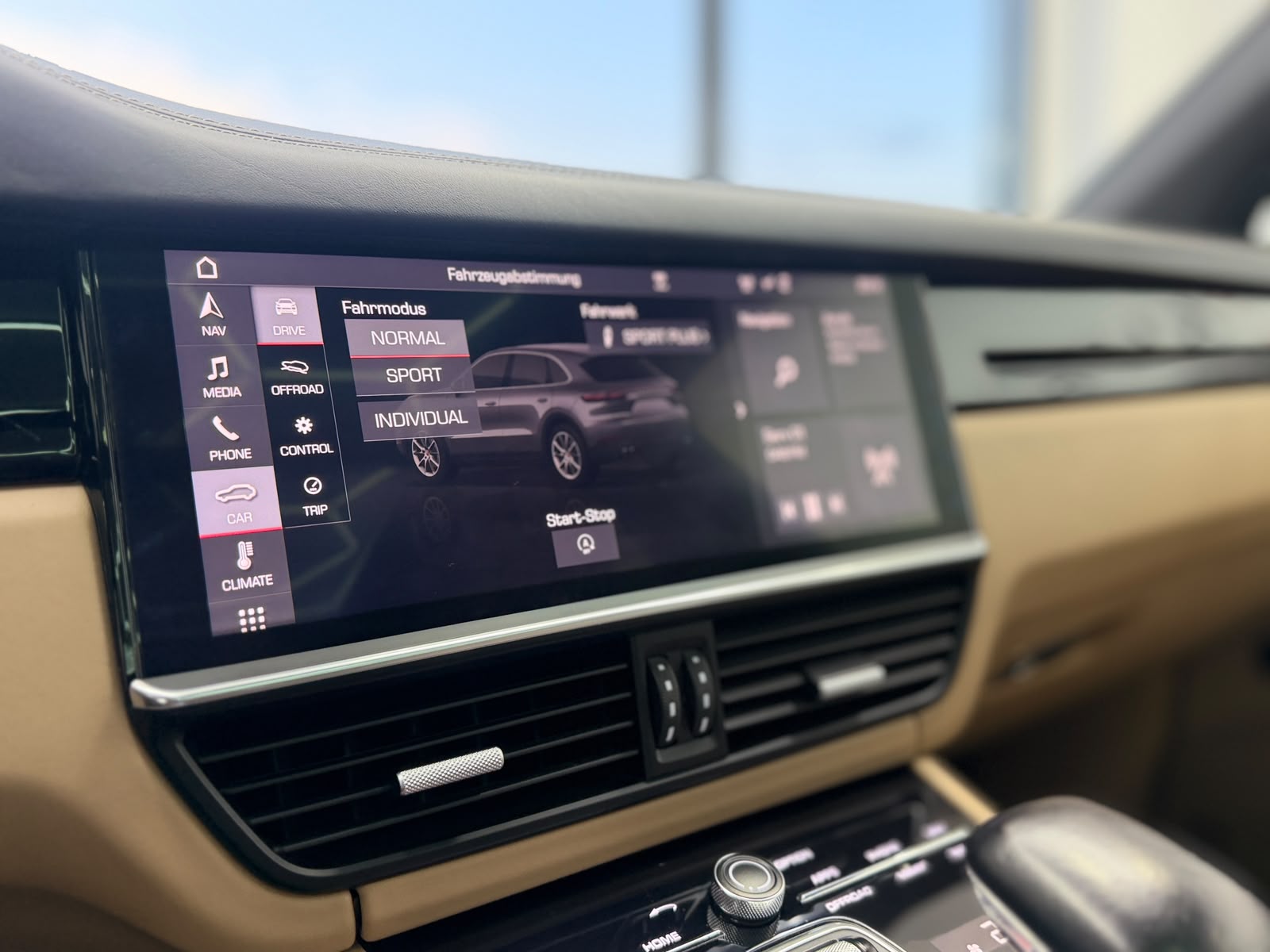 PORSCHE Cayenne V6 3.0 | Vollaustattung | CH-Fahrzeug | Panorama |-image-22