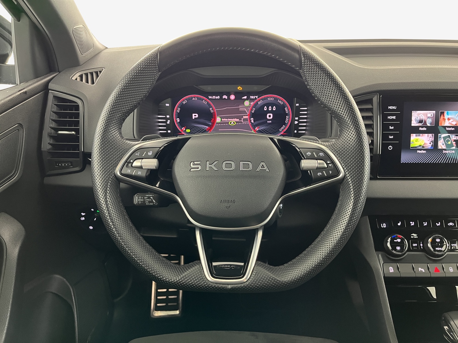 SKODA Karoq 2.0 TSI SportLine 4x4 DSG-image-9