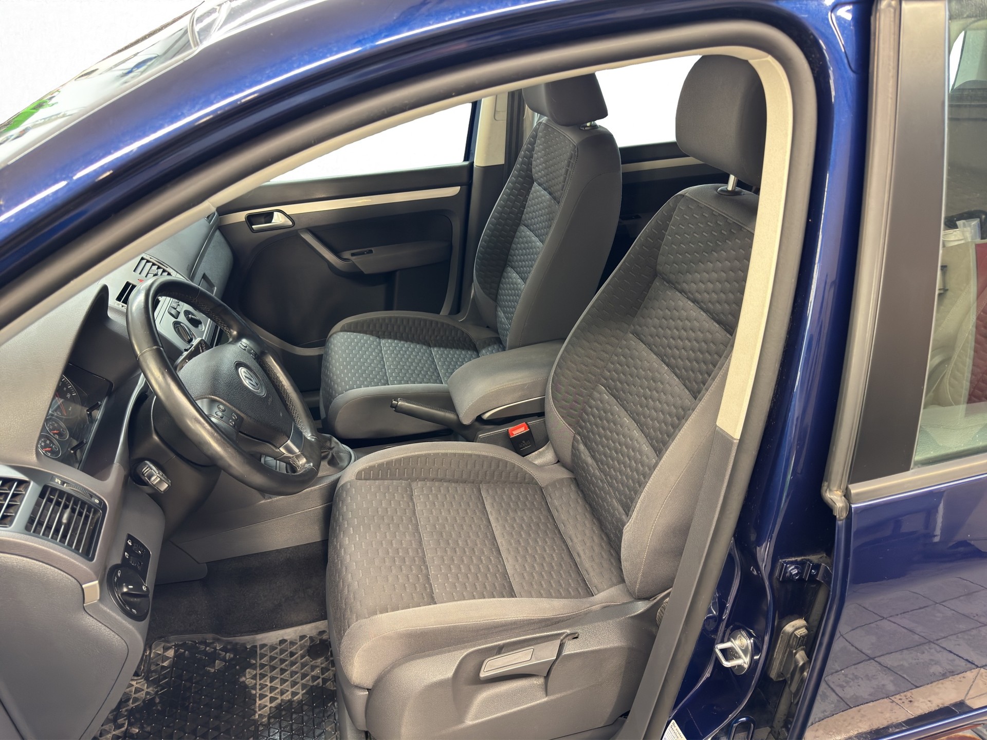VW Touran 1.4 TSI Trendline-image-5