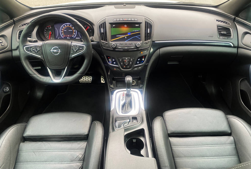 OPEL Insignia Sports Tourer 2.0 T 4x4 Cosmo-image-5