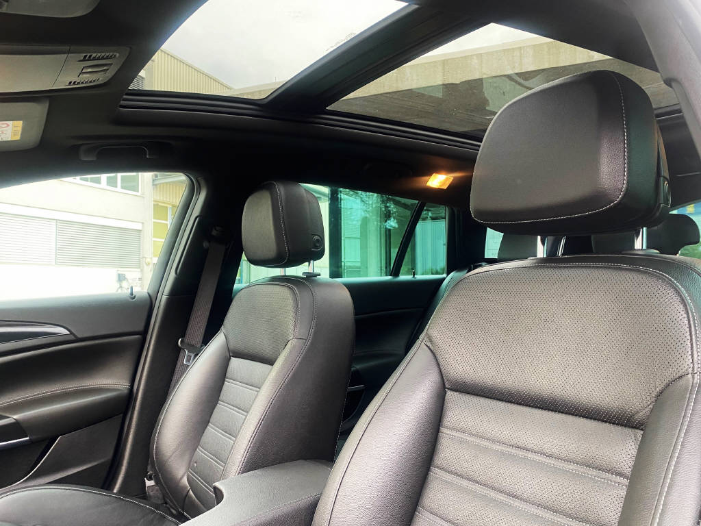 OPEL Insignia Sports Tourer 2.0 T 4x4 Cosmo-image-9