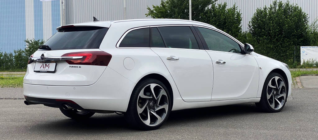 OPEL Insignia Sports Tourer 2.0 T 4x4 Cosmo-image-15