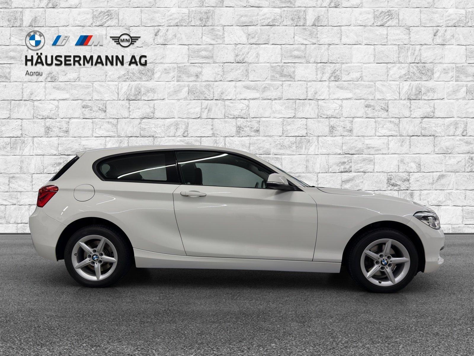 BMW 120i-image-3