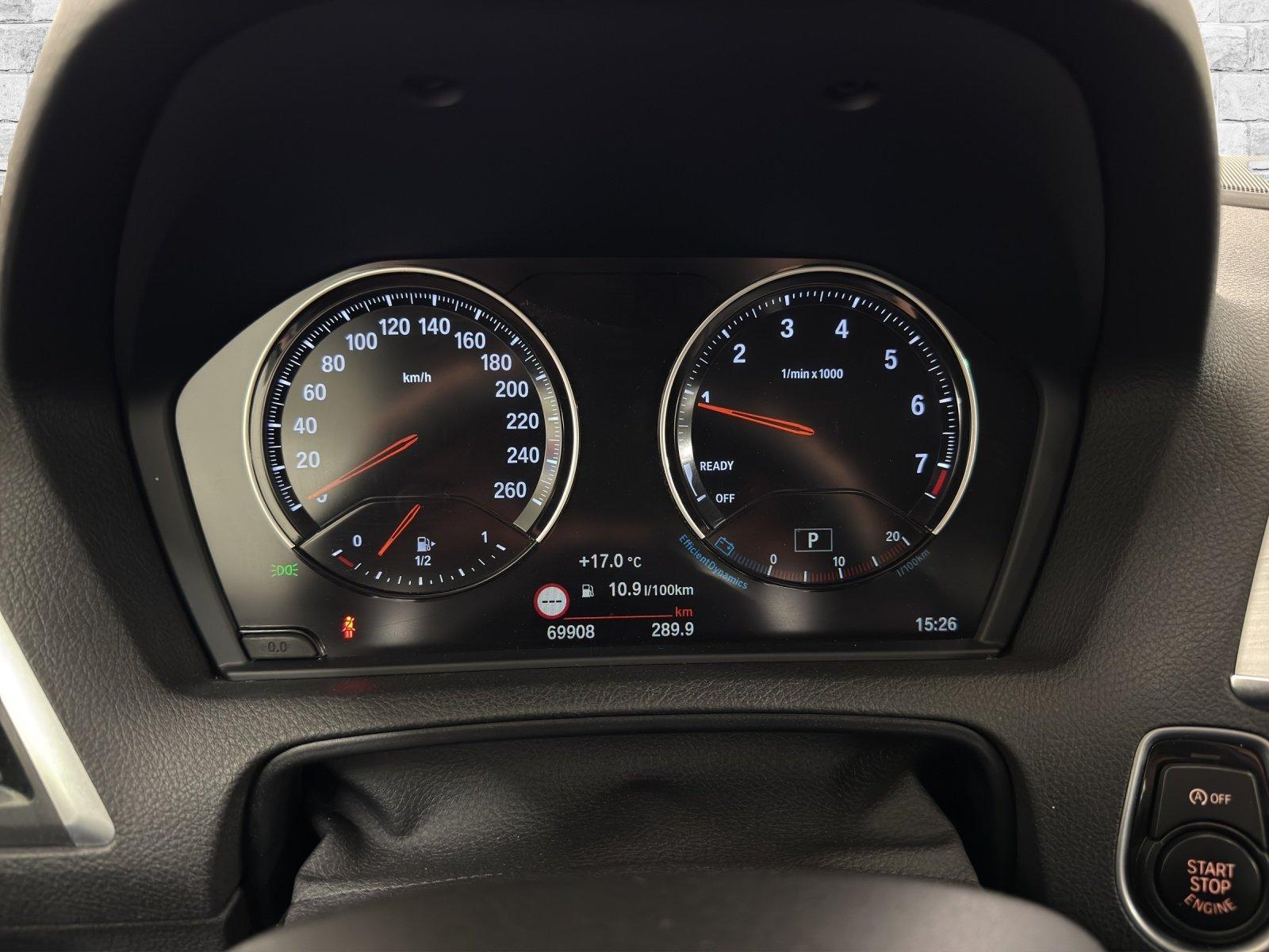 BMW 120i-image-13