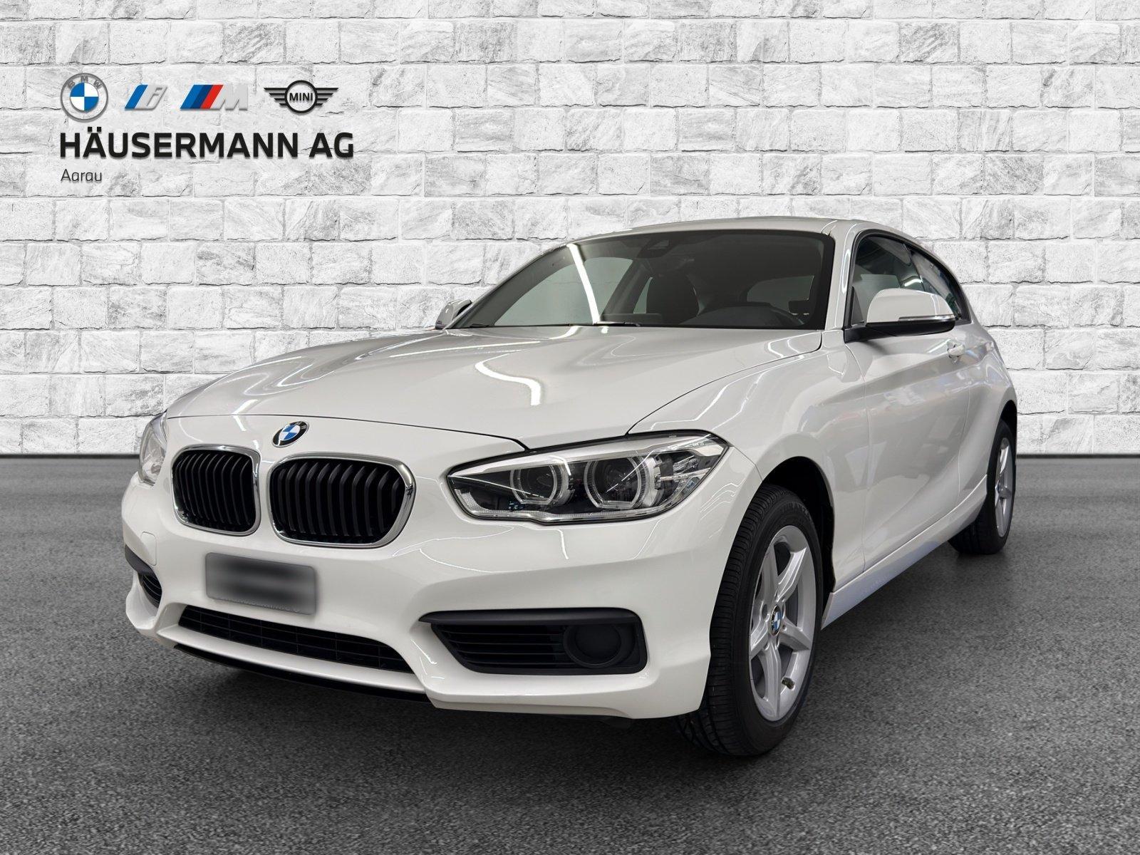 BMW 120i-image-0