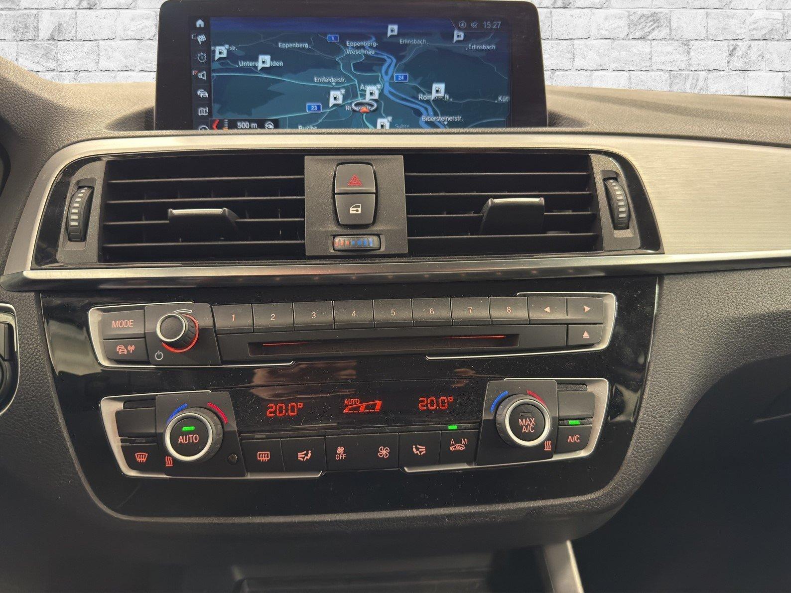 BMW 120i-image-17