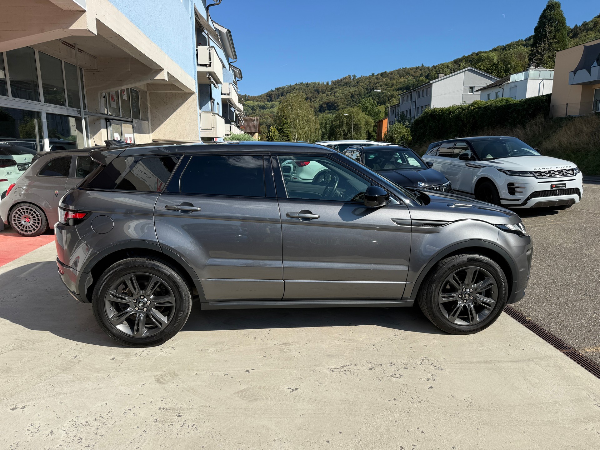 LAND ROVER Range Rover Evoque 2.0 TD4 Landmark-image-4
