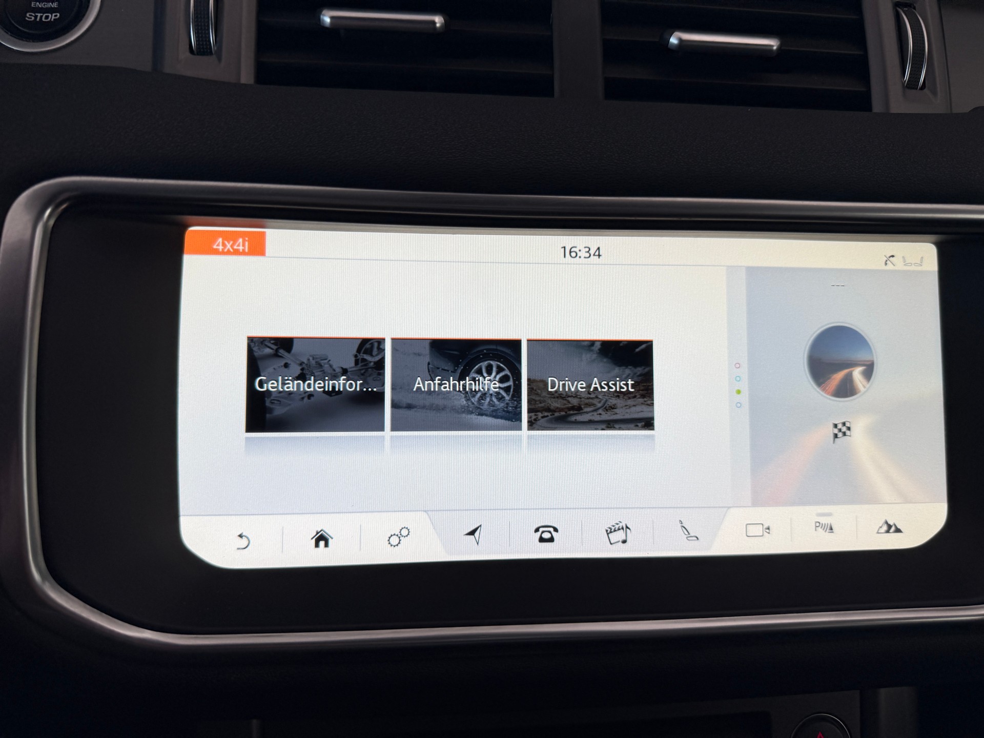 LAND ROVER Range Rover Evoque 2.0 TD4 Landmark-image-21