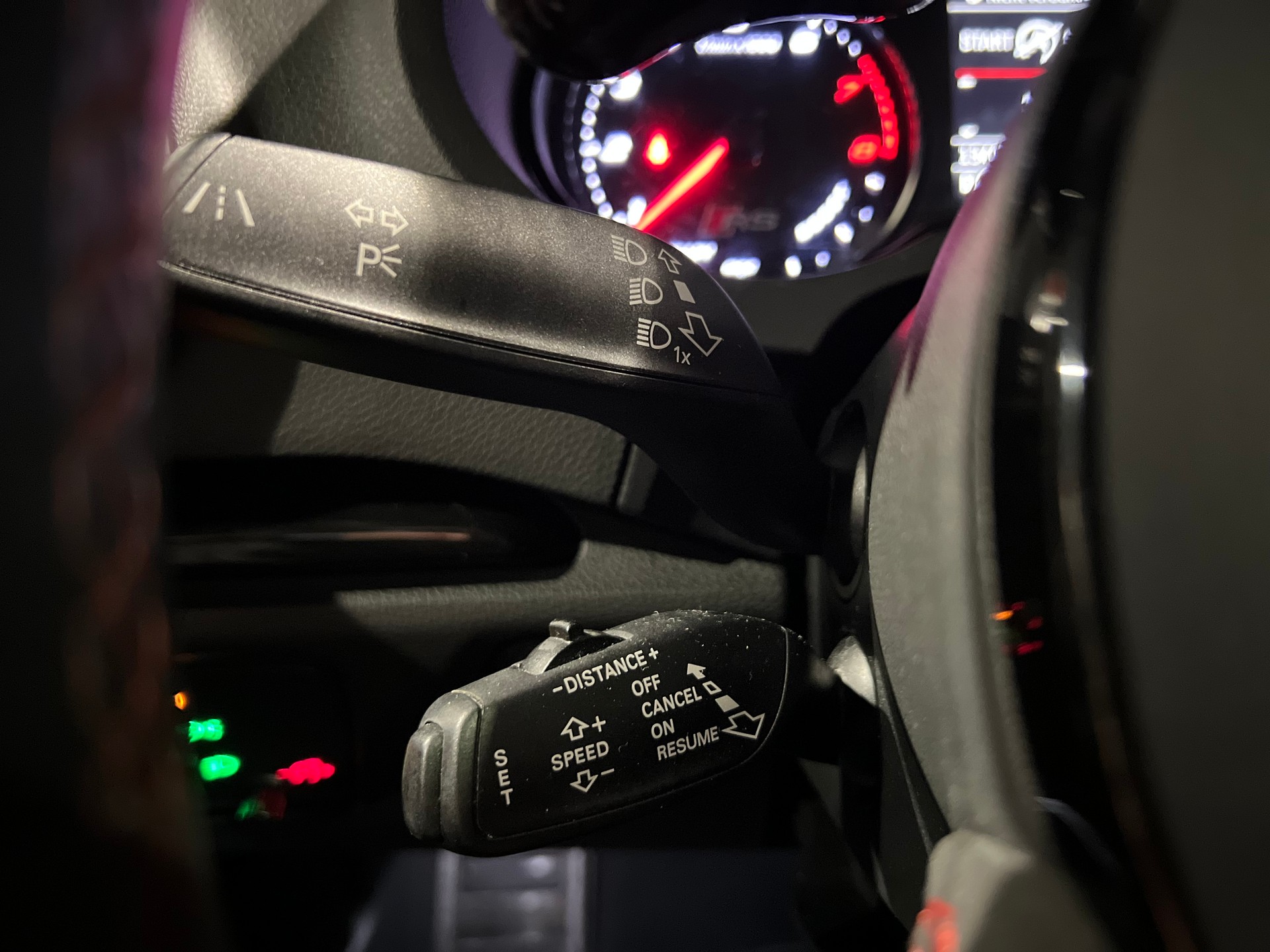 AUDI RS3 2.5 TSI quattro S-tronic-image-23