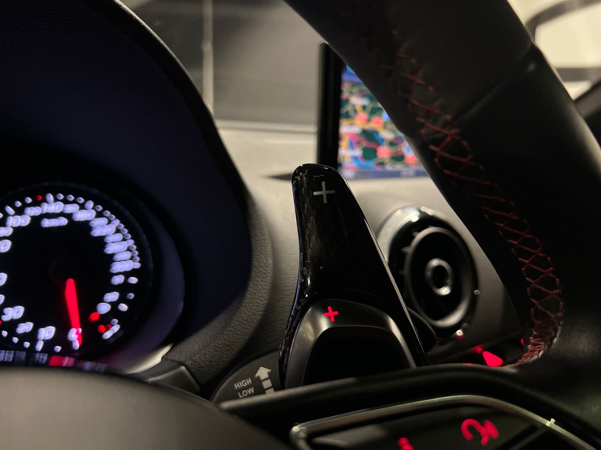 AUDI RS3 2.5 TSI quattro S-tronic-image-24