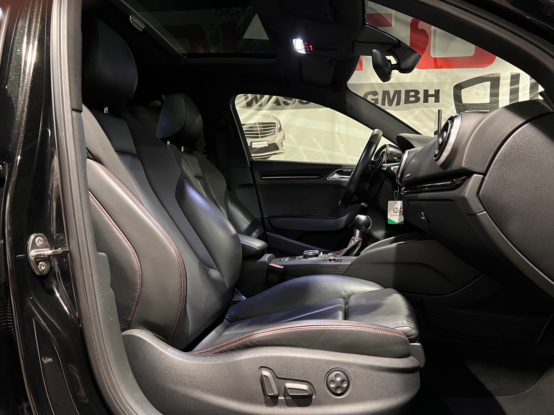 AUDI RS3 2.5 TSI quattro S-tronic-image-13