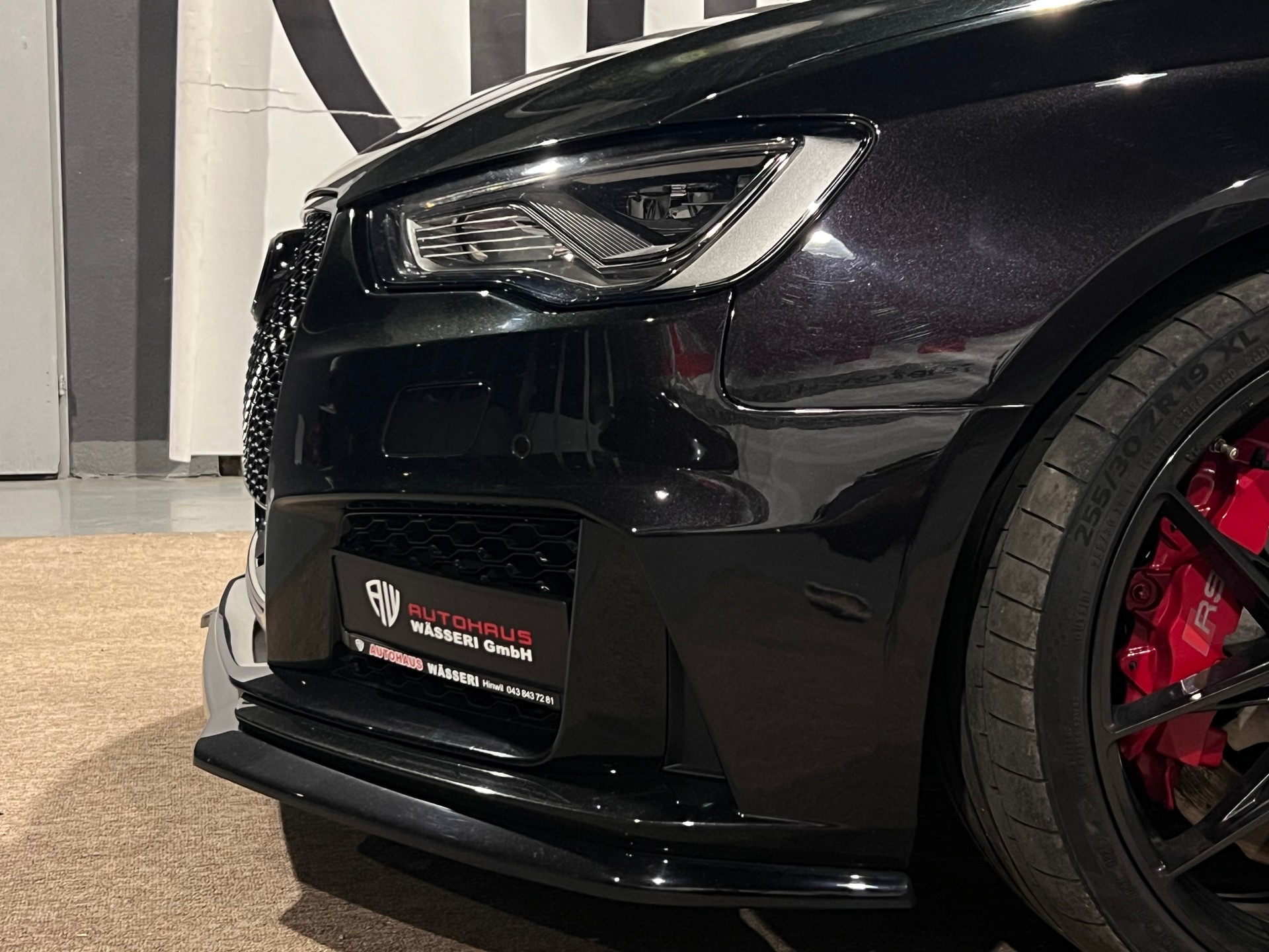 AUDI RS3 2.5 TSI quattro S-tronic-image-8