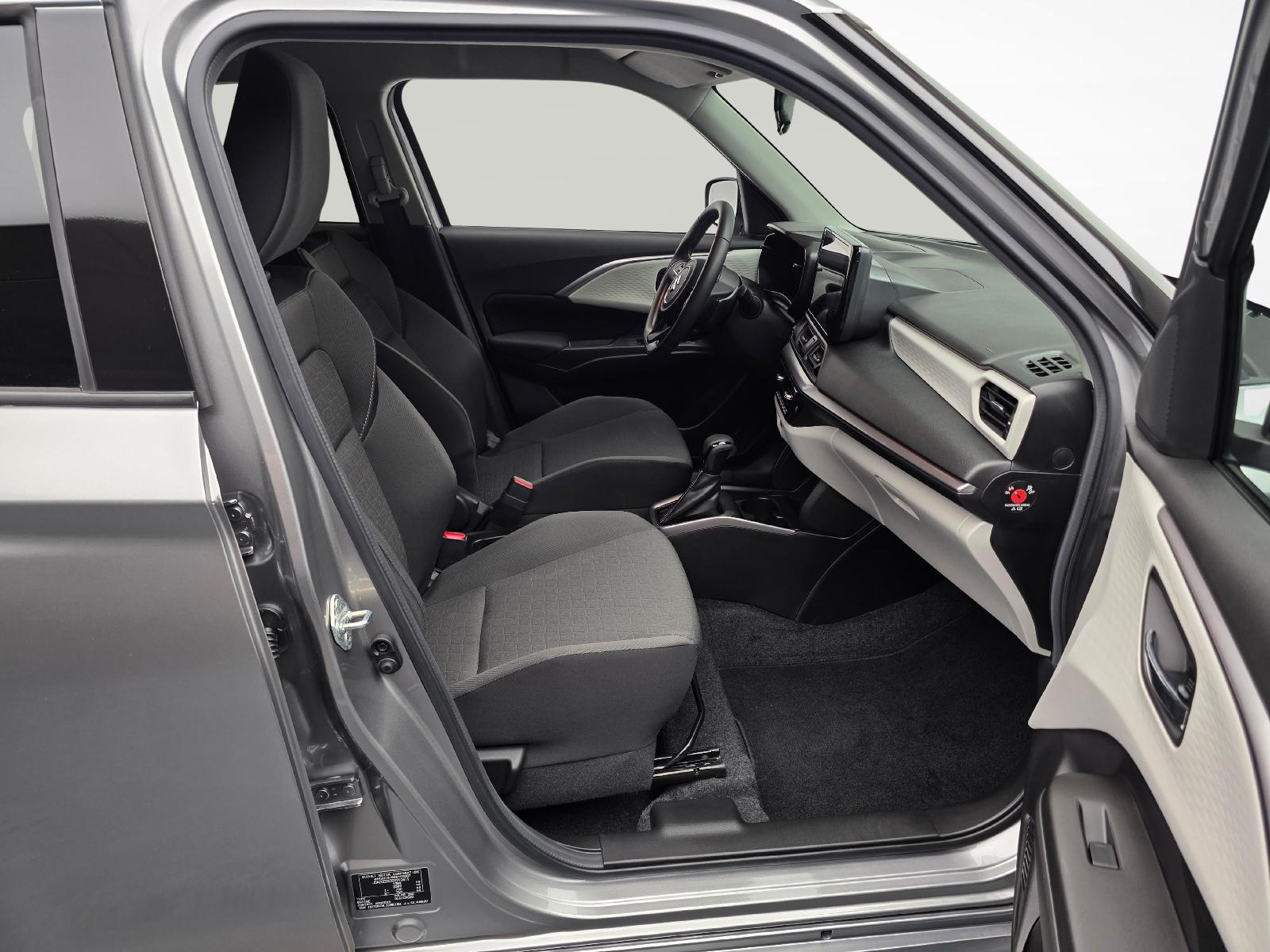 SUZUKI Swift 1.2 Compact Top Hybrid-image-9