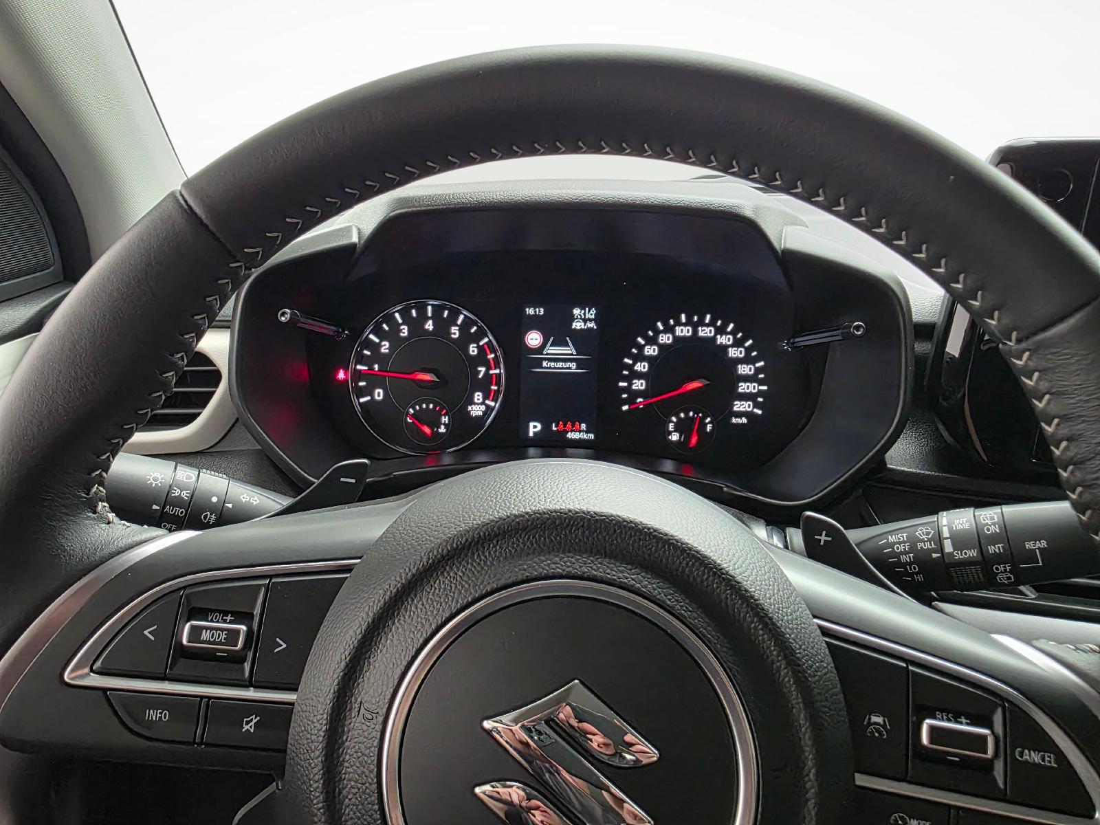 SUZUKI Swift 1.2 Compact Top Hybrid-image-8