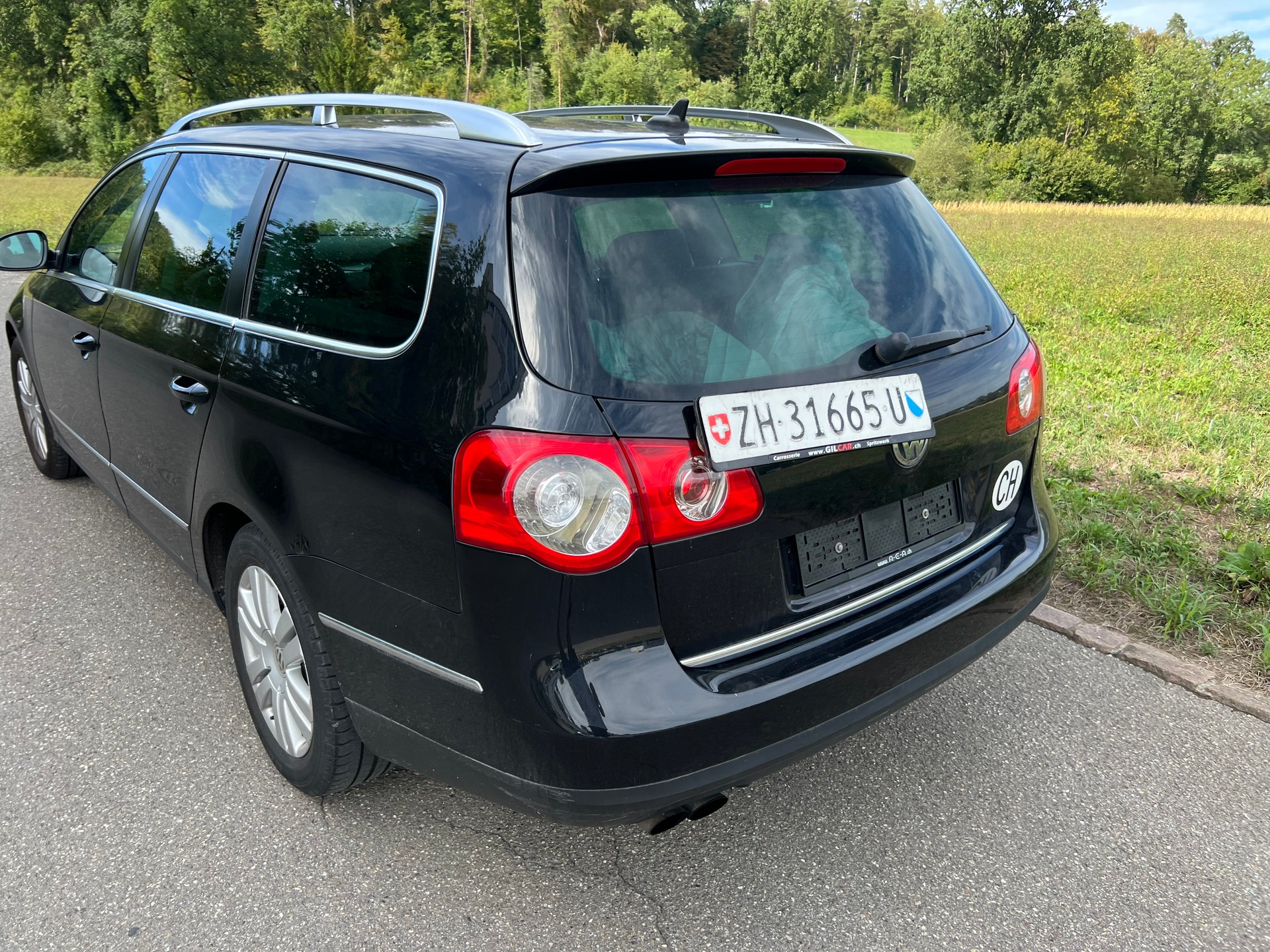 VW Passat Variant 2.0T FSI Highline-image-3