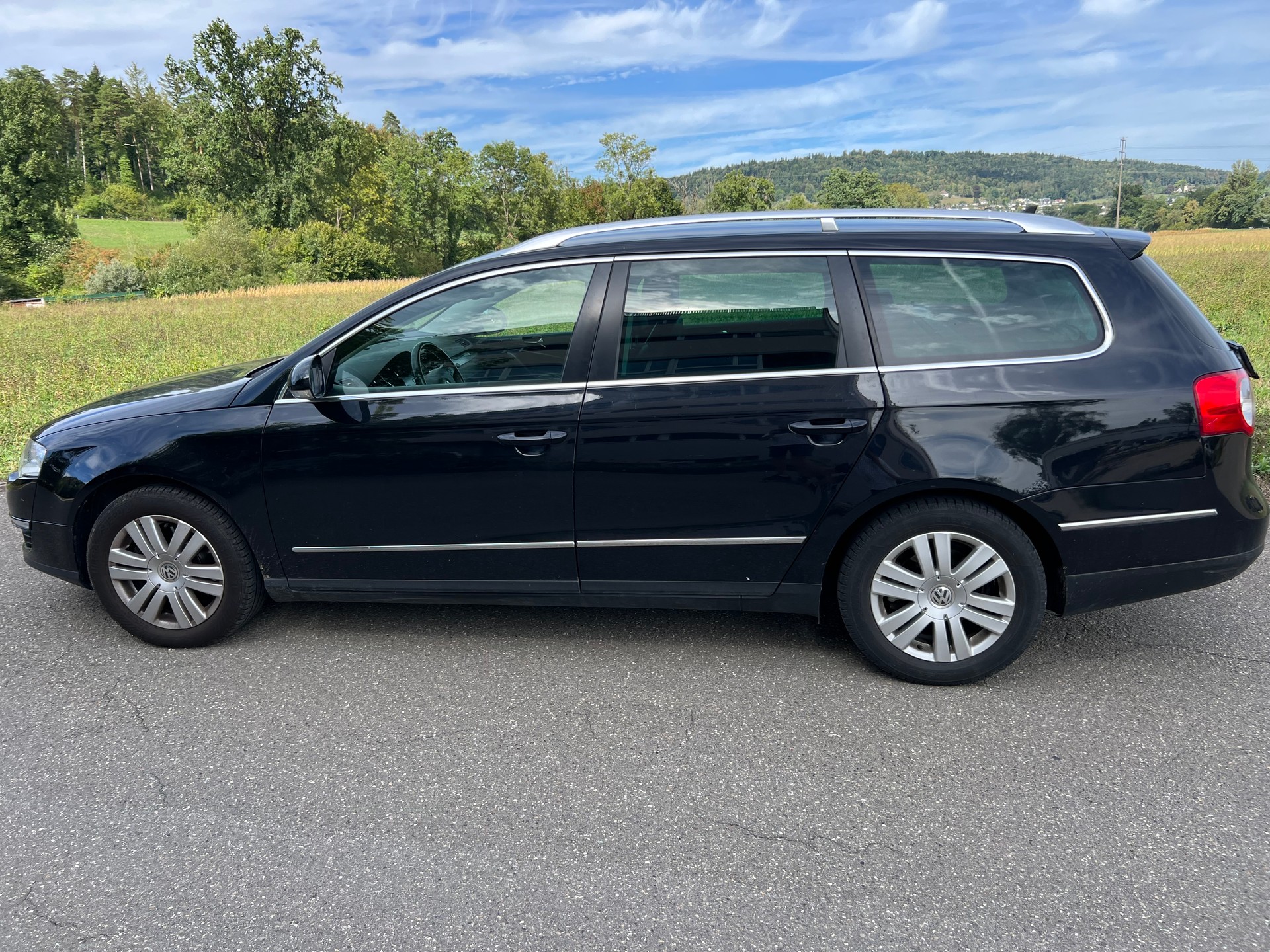 VW Passat Variant 2.0T FSI Highline-image-2