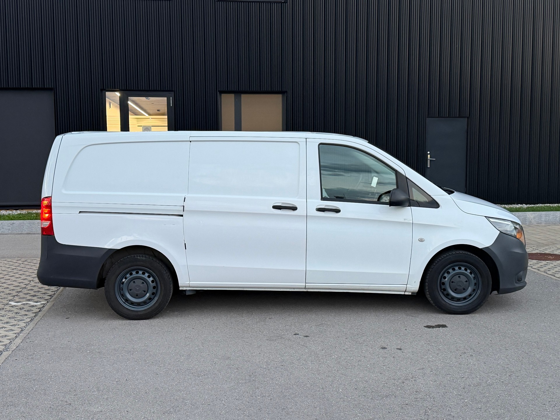 MERCEDES-BENZ Vito 111 CDI Euro 5-image-4