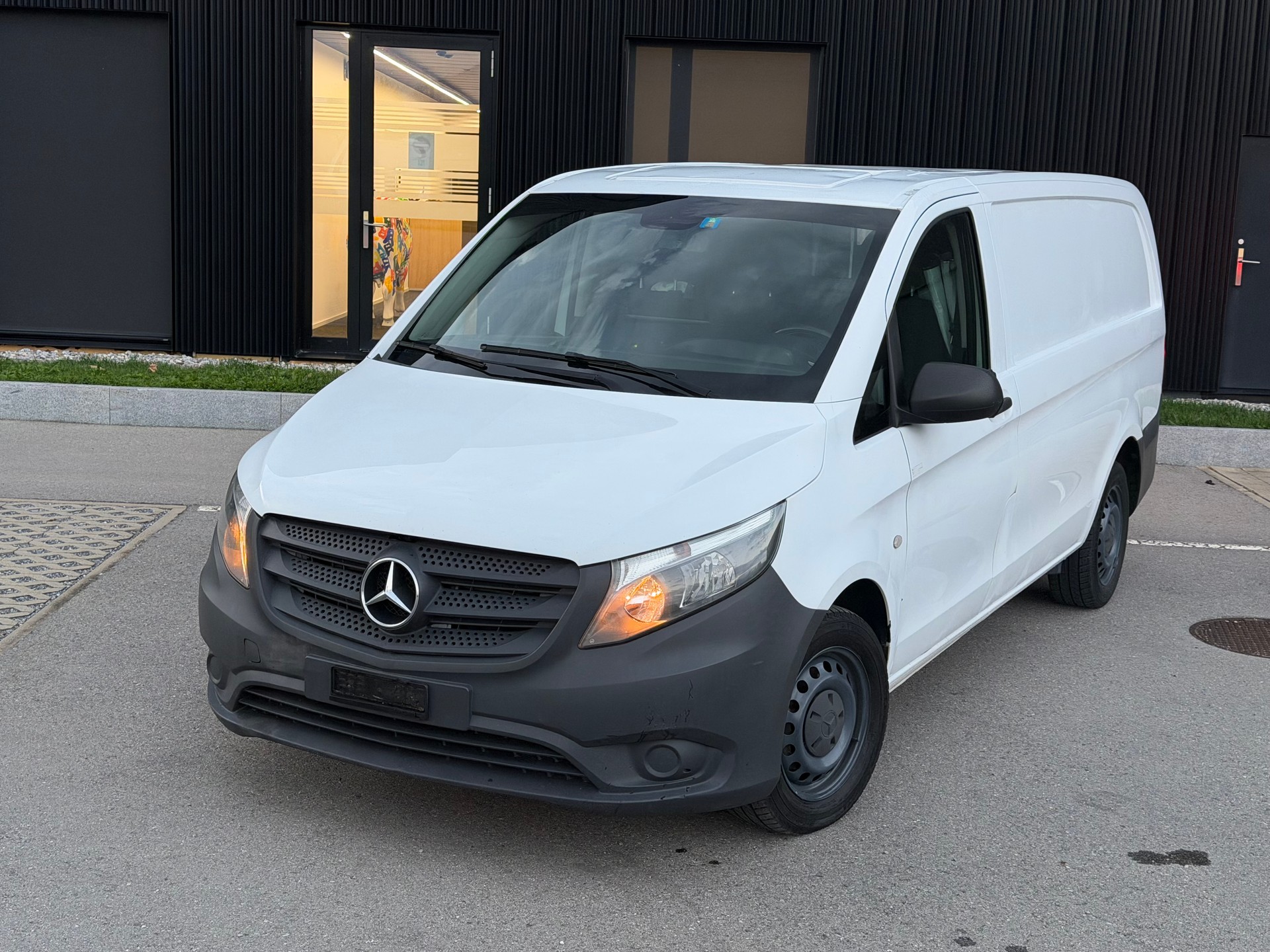MERCEDES-BENZ Vito 111 CDI Euro 5-image-2