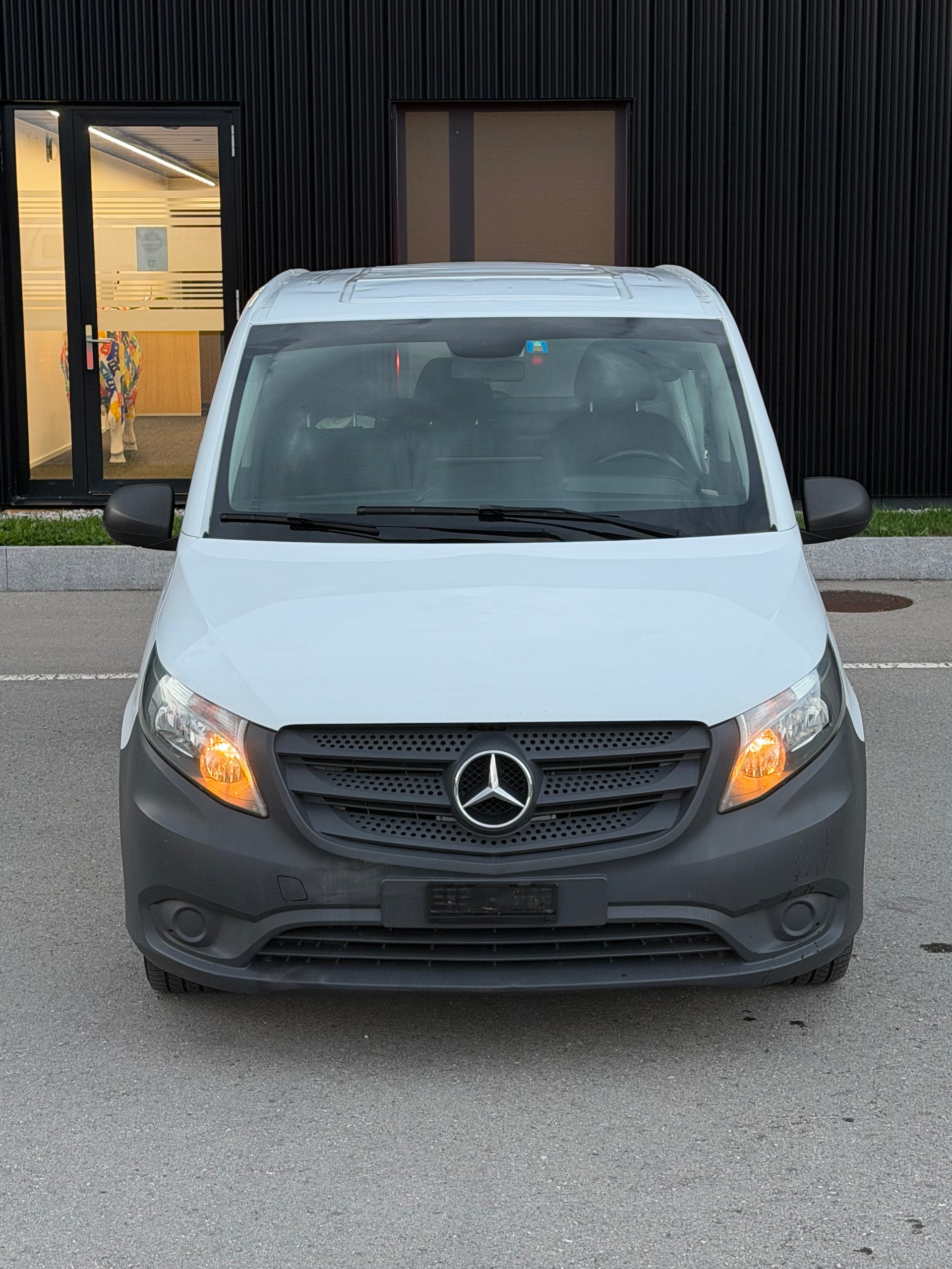 MERCEDES-BENZ Vito 111 CDI Euro 5-image-1