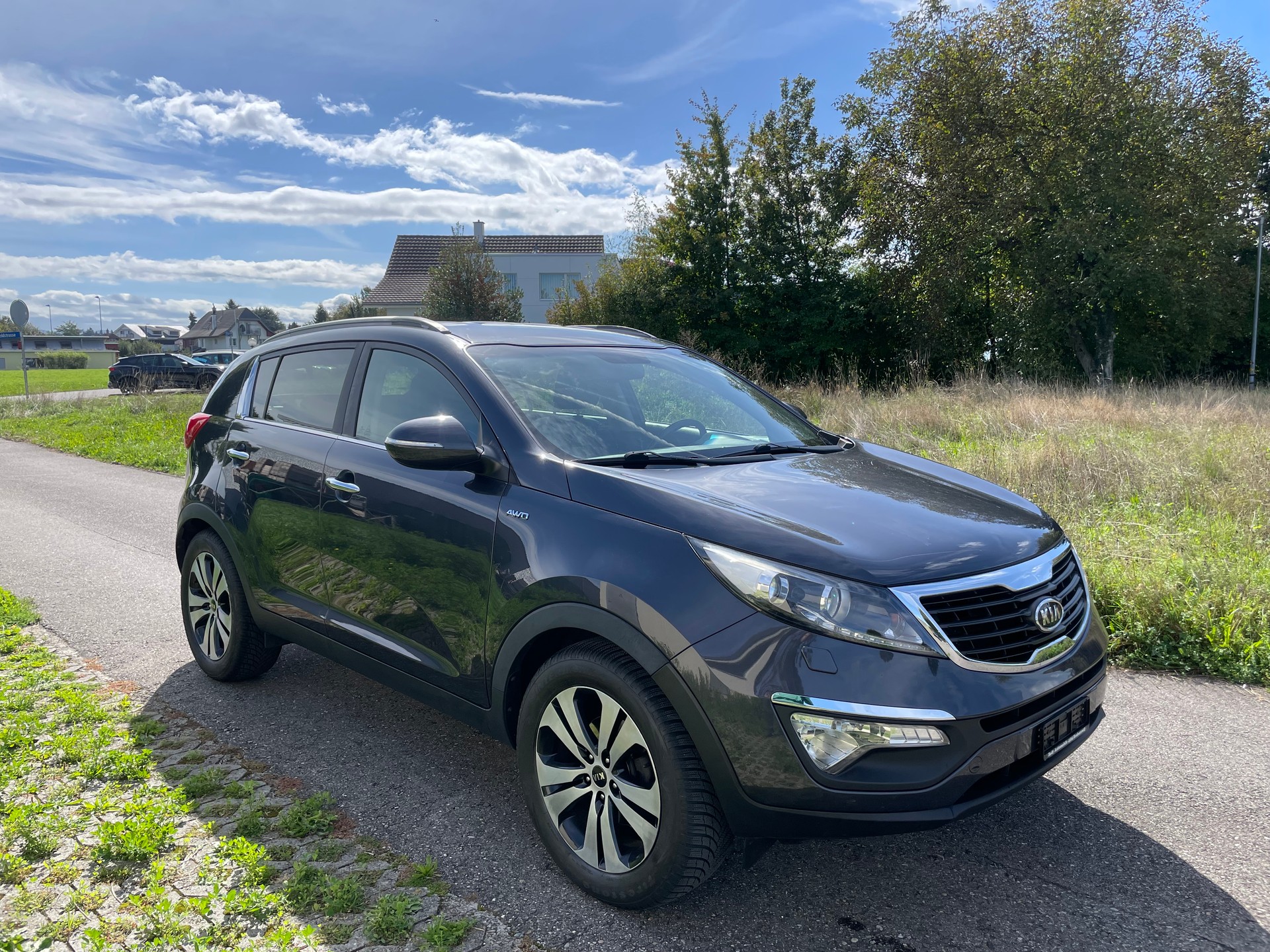 KIA Sportage 2.0 CRDi Style 4WD Automatic-image-0