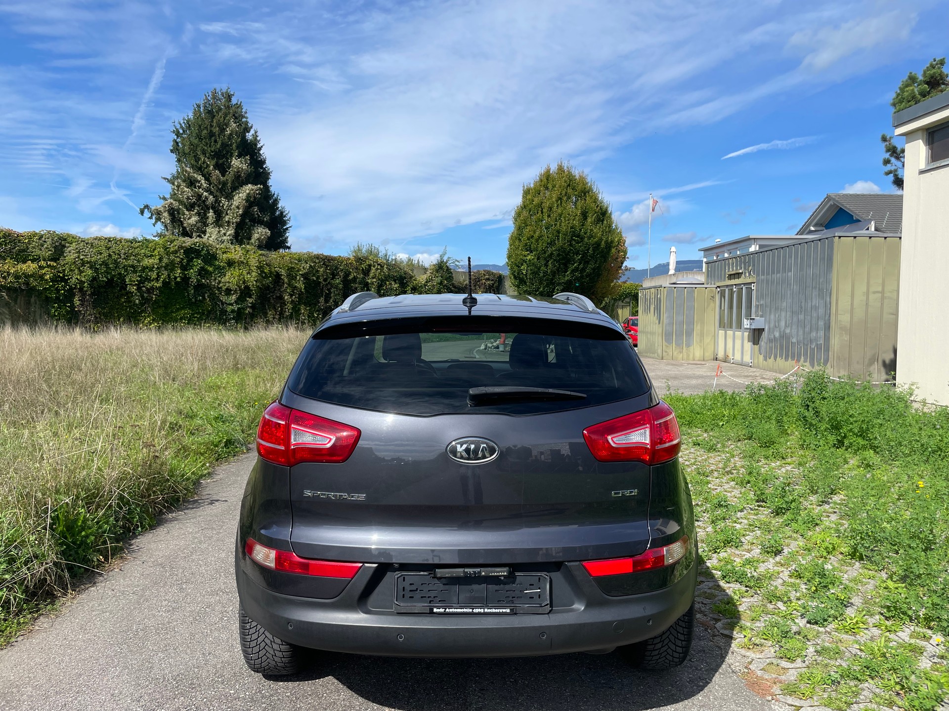 KIA Sportage 2.0 CRDi Style 4WD Automatic-image-3