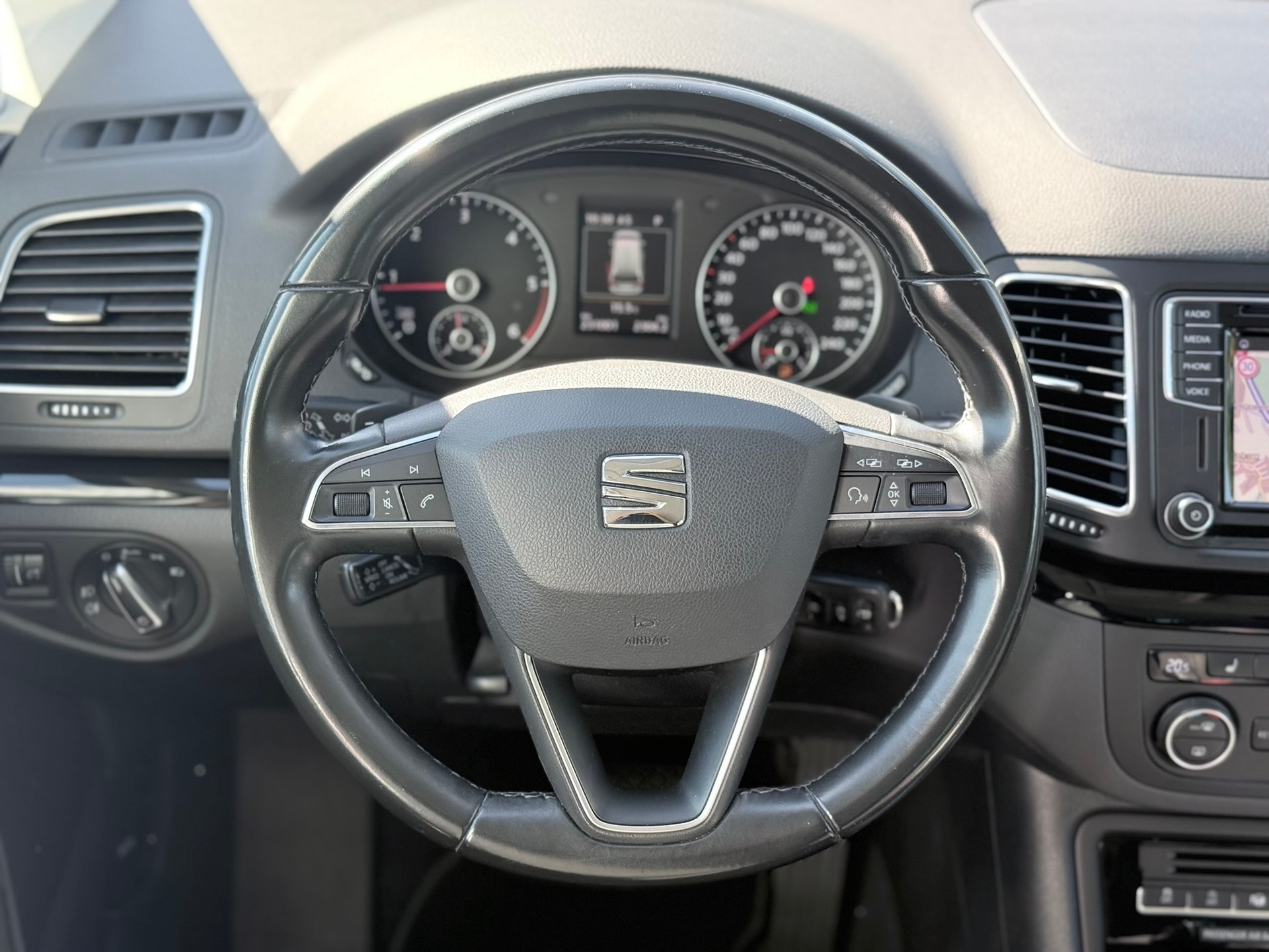 SEAT Alhambra 2.0 TDI 4Drive Style-image-20