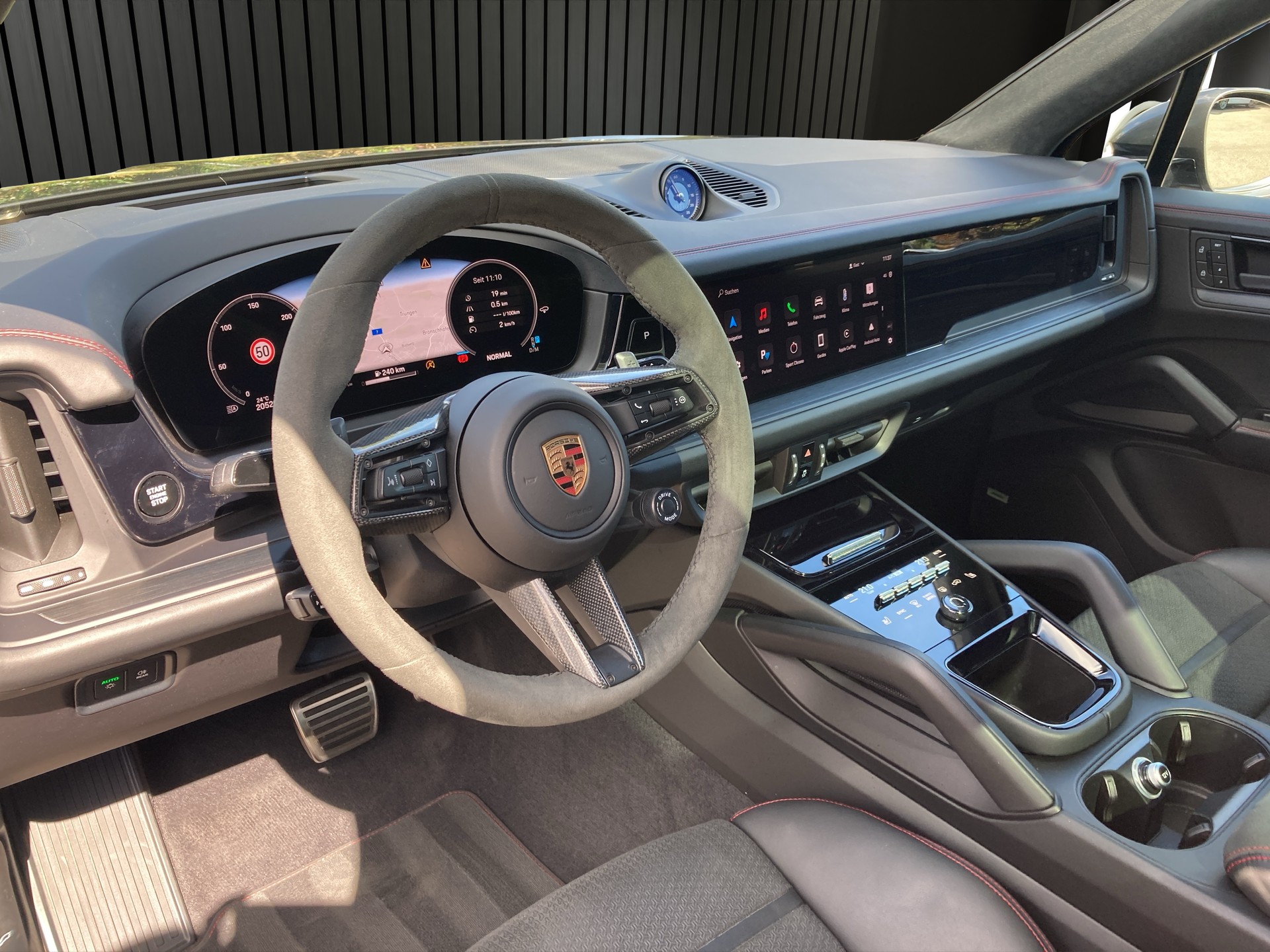 PORSCHE Cayenne GTS-image-11