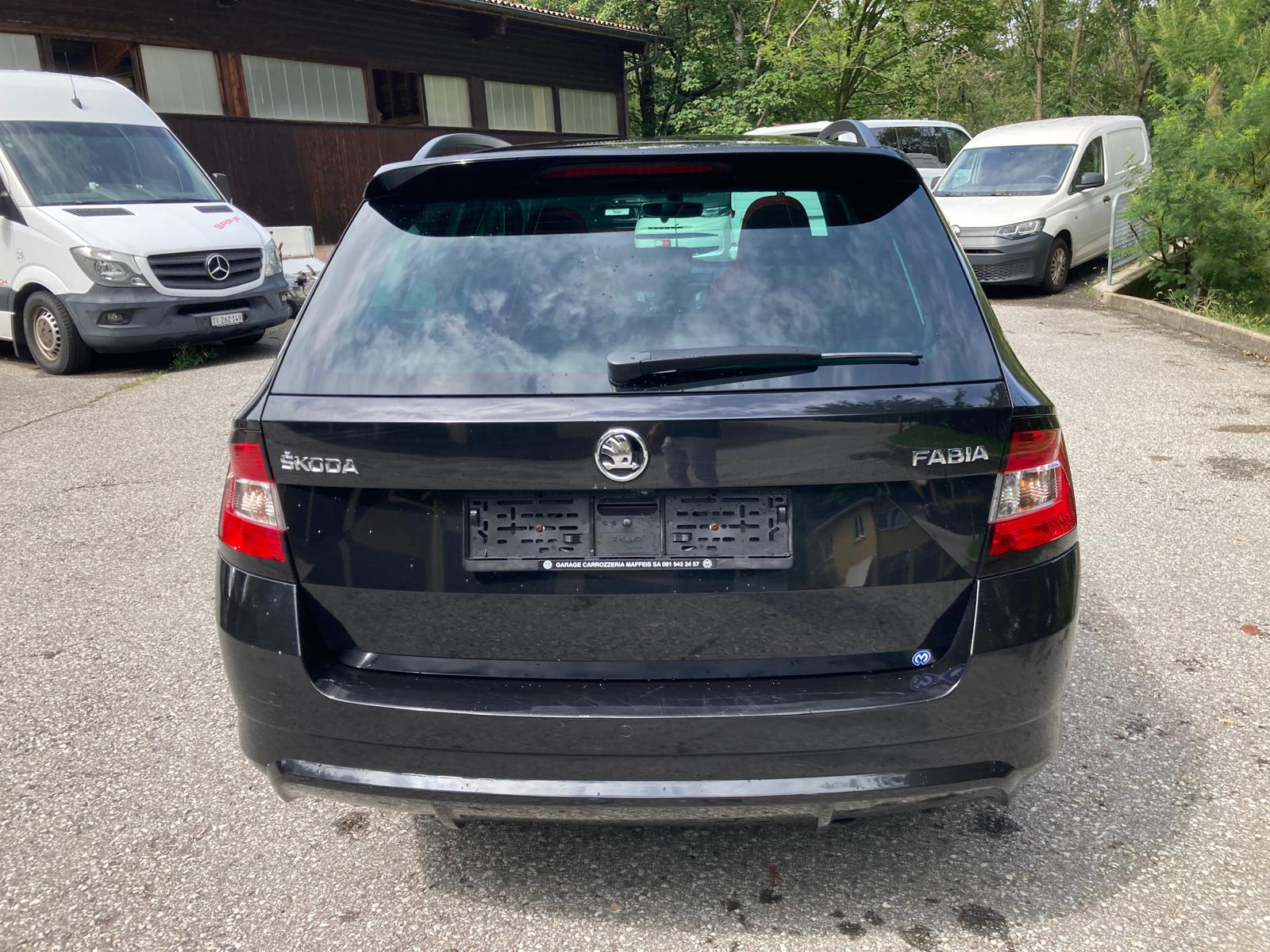 SKODA Fabia 1.0 TSI Monte Carlo-image-5