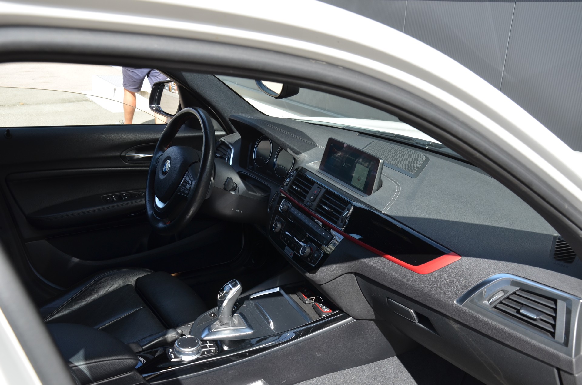 BMW 120d xDrive Edition Sport Line Steptronic-image-12
