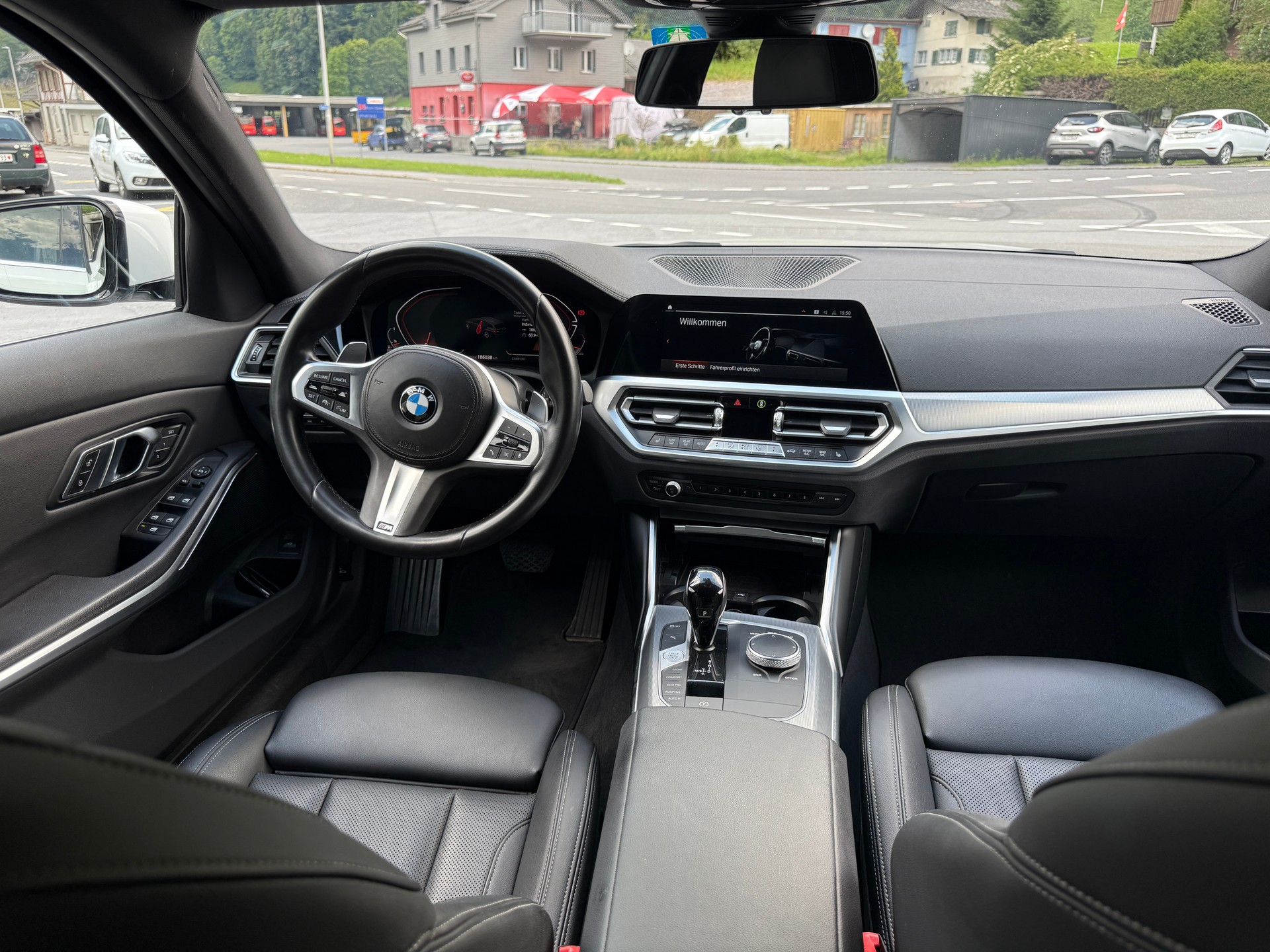 BMW 320d xDrive SAG-image-2