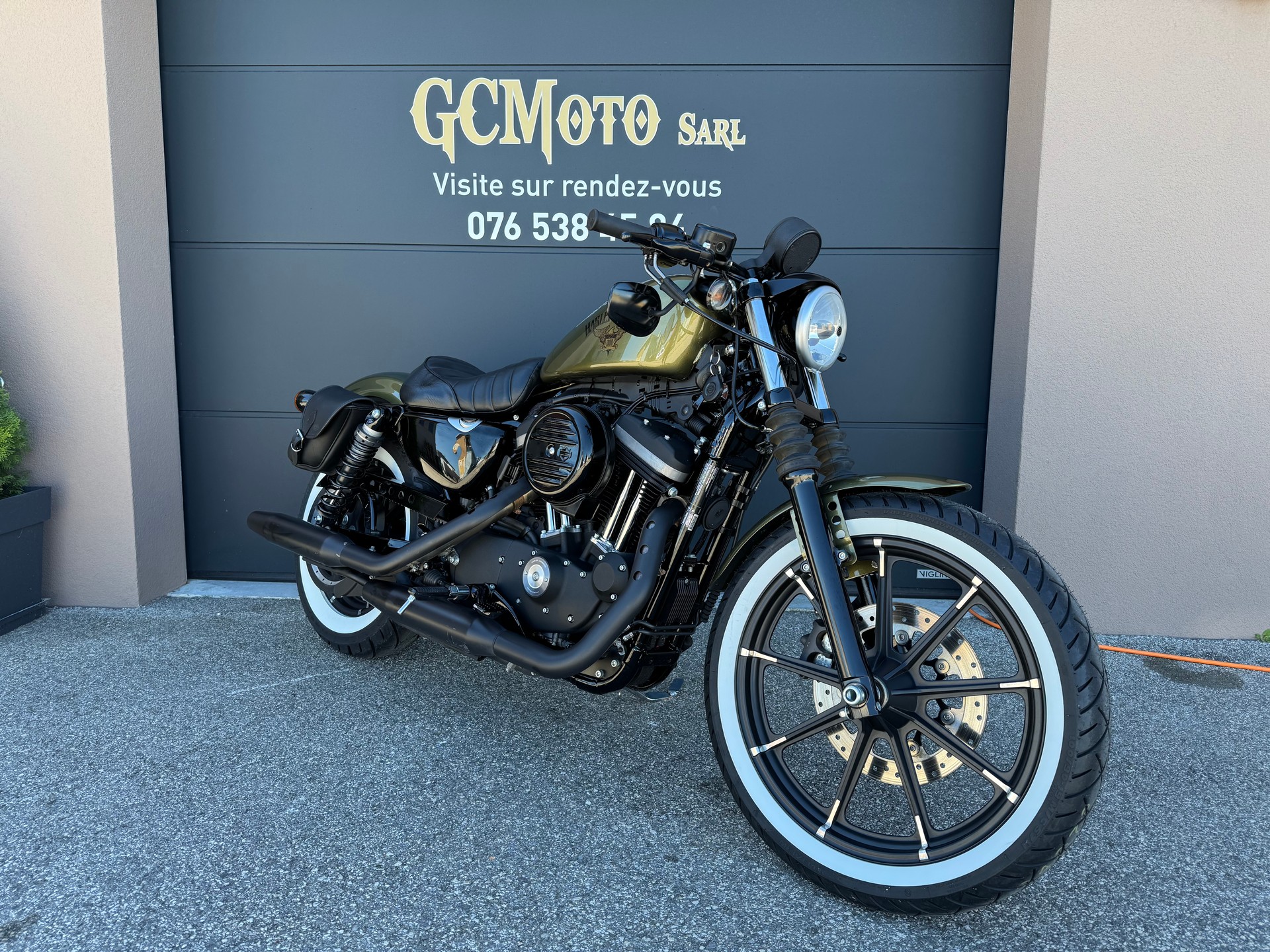 HARLEY-DAVIDSON XL 883 N Sportster Iron ABS (35kW Possible)-showroom-element-1