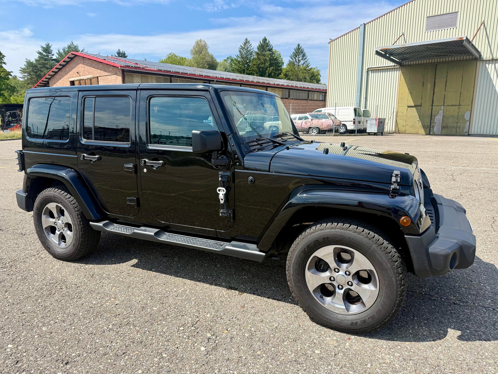 JEEP 2.8 CRD Sahara Unlimited-image-1