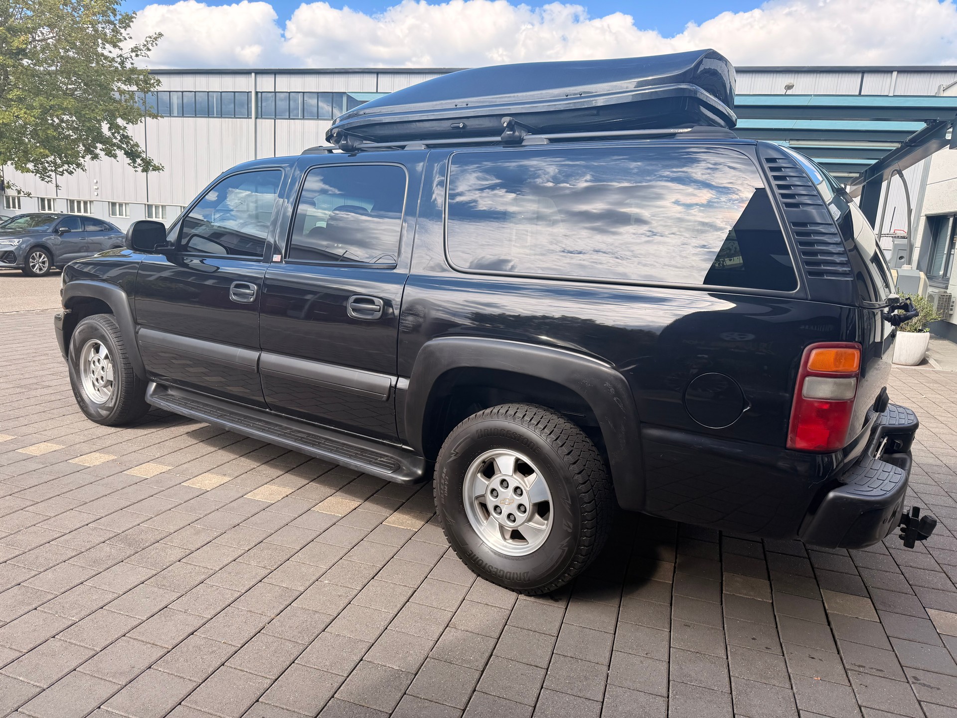 CHEVROLET Suburban LS 5.3 V8-image-10