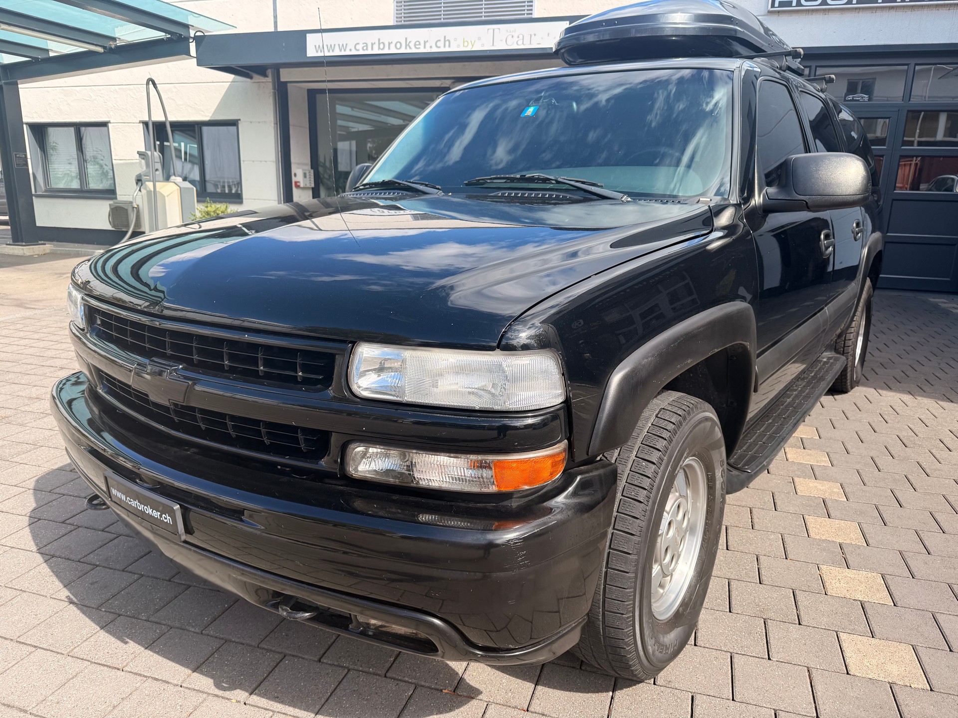 CHEVROLET Suburban LS 5.3 V8-image-1