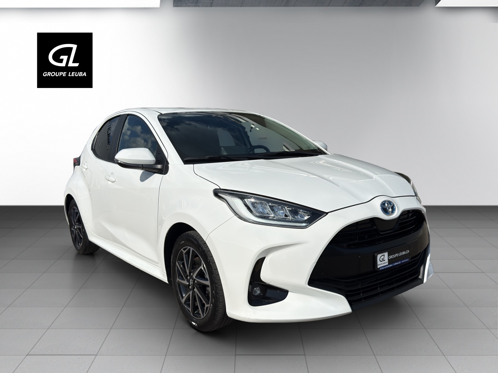 TOYOTA Yaris 1.5 Trend e-CVT-image-0