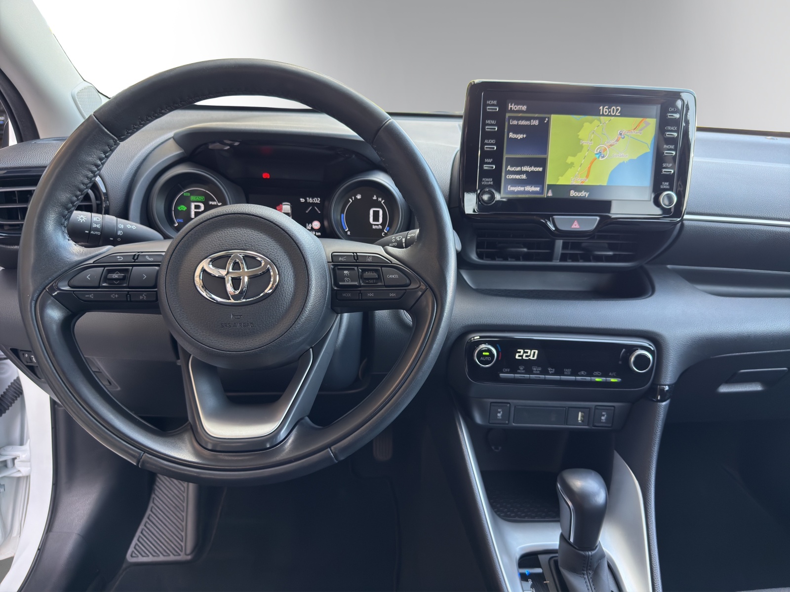 TOYOTA Yaris 1.5 Trend e-CVT-image-12