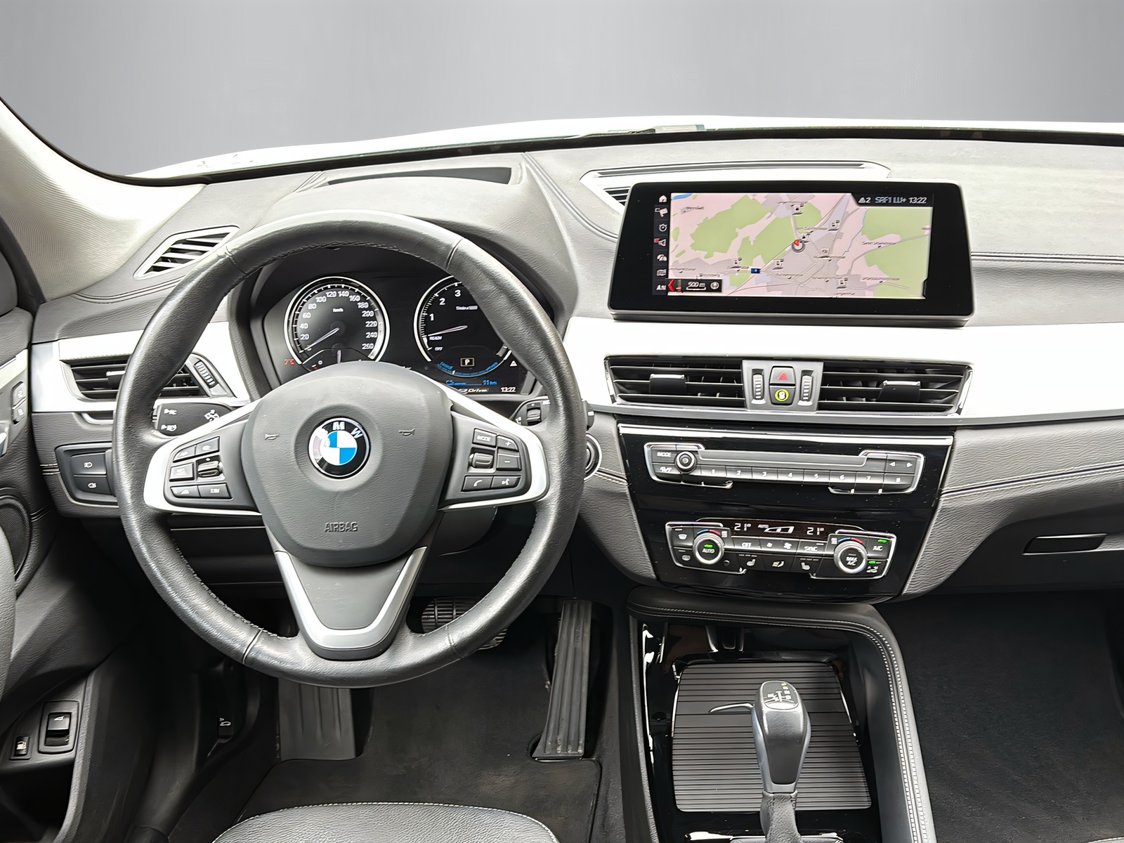 BMW X1 25e xDrive-image-4