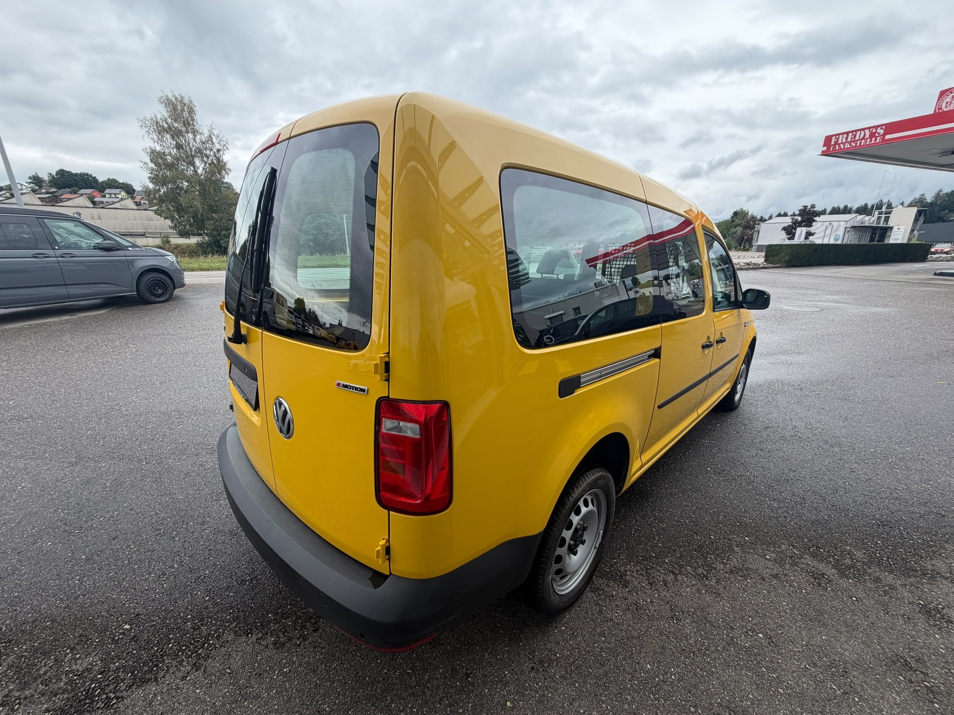 VW Caddy Maxi 2.0TDI 4Mot. BlueMotion Technology DSG-image-4