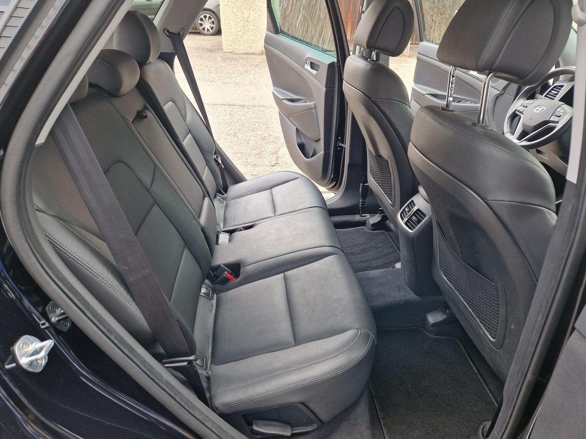 HYUNDAI Tucson 2.0 CRDI Vertex 4WD Automatic-image-12