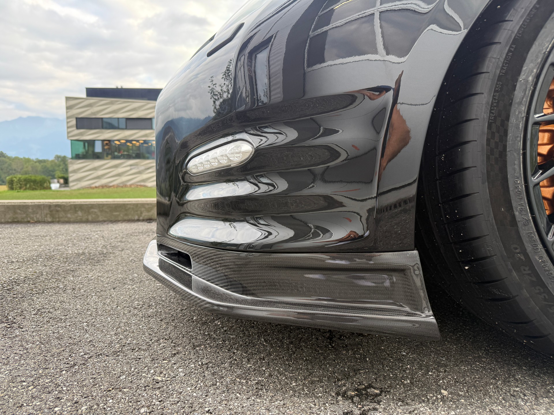 NISSAN GT-R 3.8 V6 Biturbo Black Edition-image-6