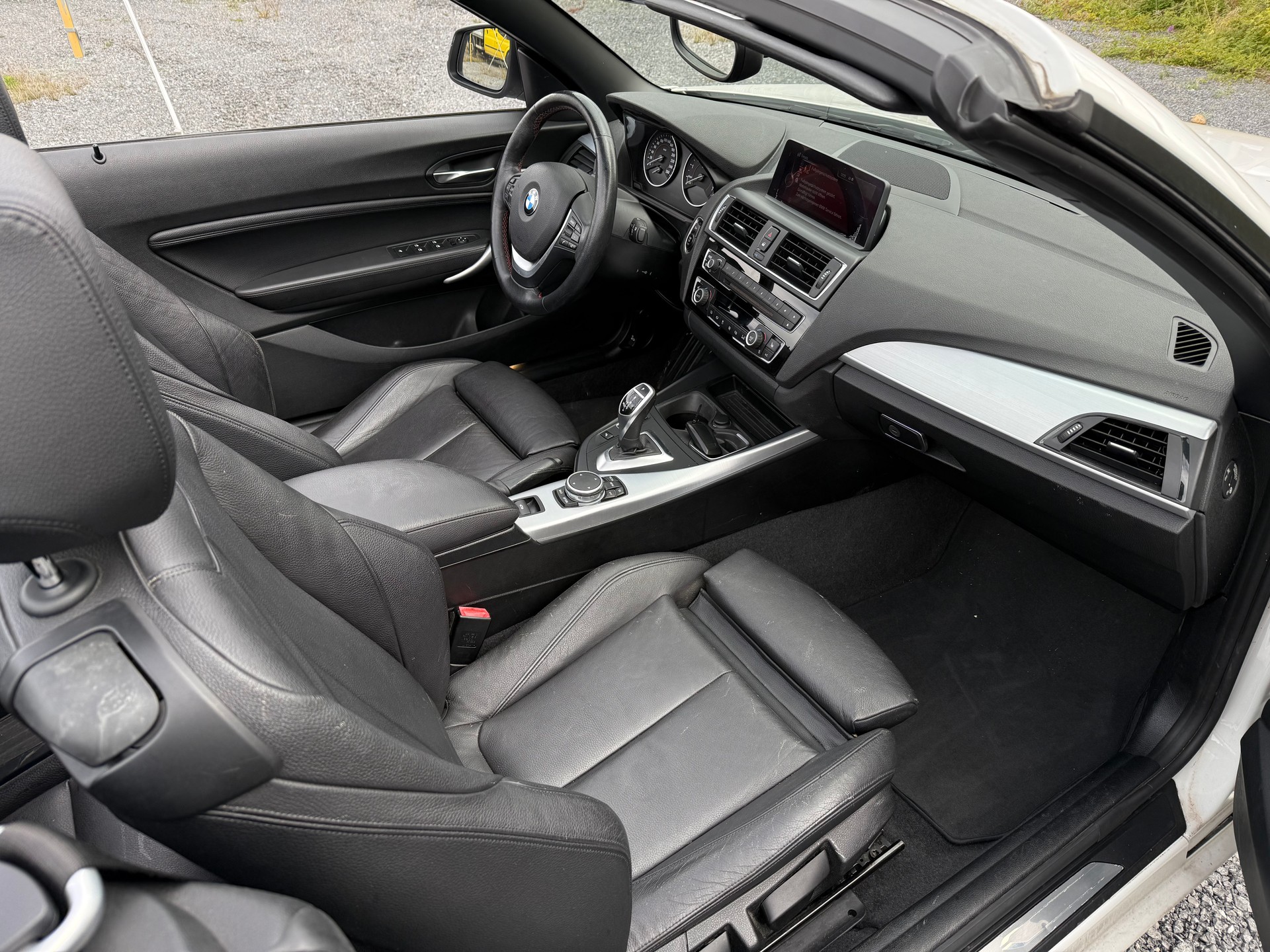 BMW 220i Sport Line Steptronic-image-12