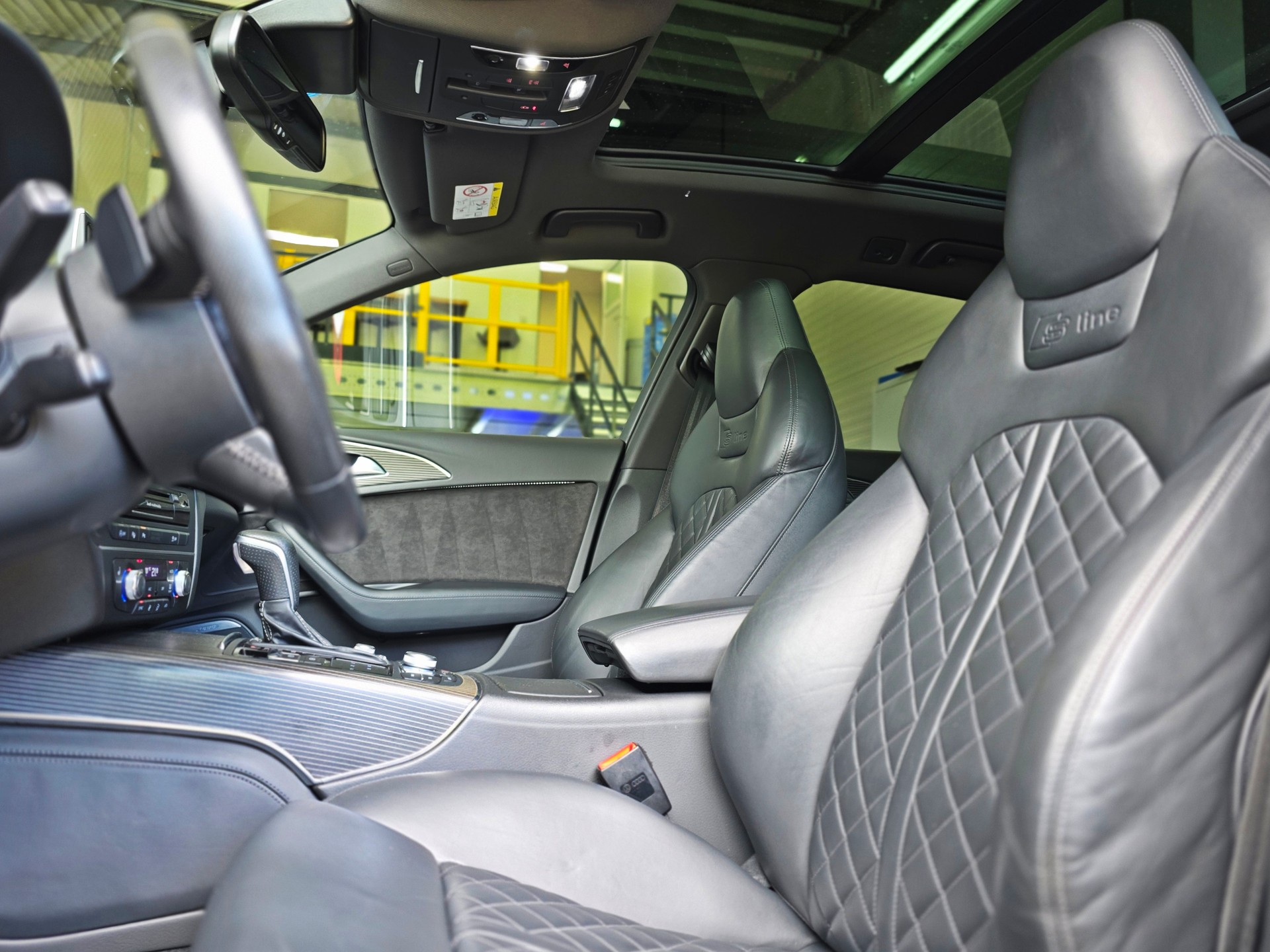 AUDI A6 Avant 3.0 BiTDI V6 qu. competition tiptronic-image-11