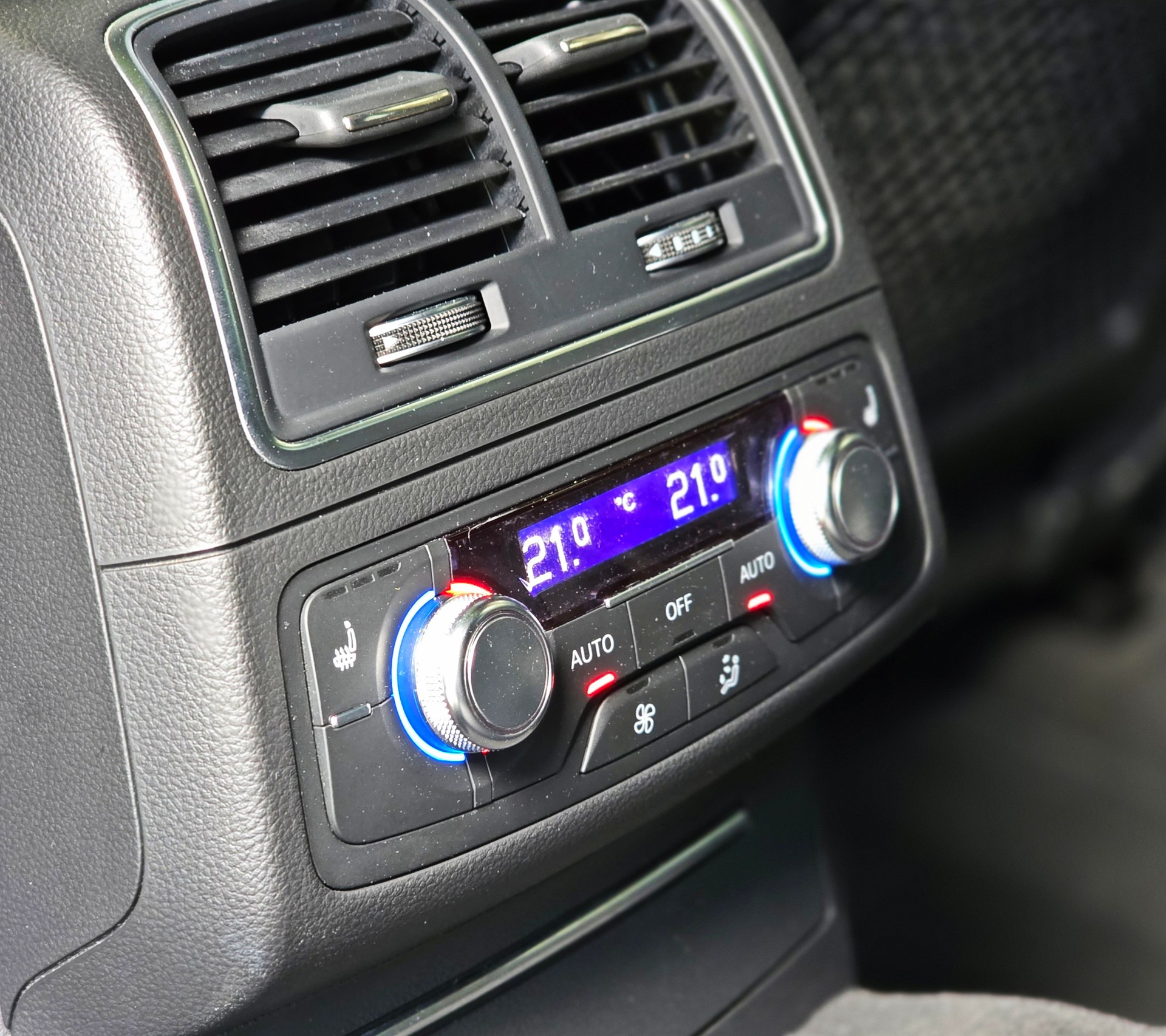 AUDI A6 Avant 3.0 BiTDI V6 qu. competition tiptronic-image-21
